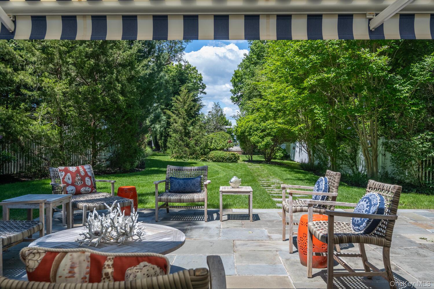 #2 photo, 7 Cedar Lane, ナッソー郡 Glen Cove , NY 11542