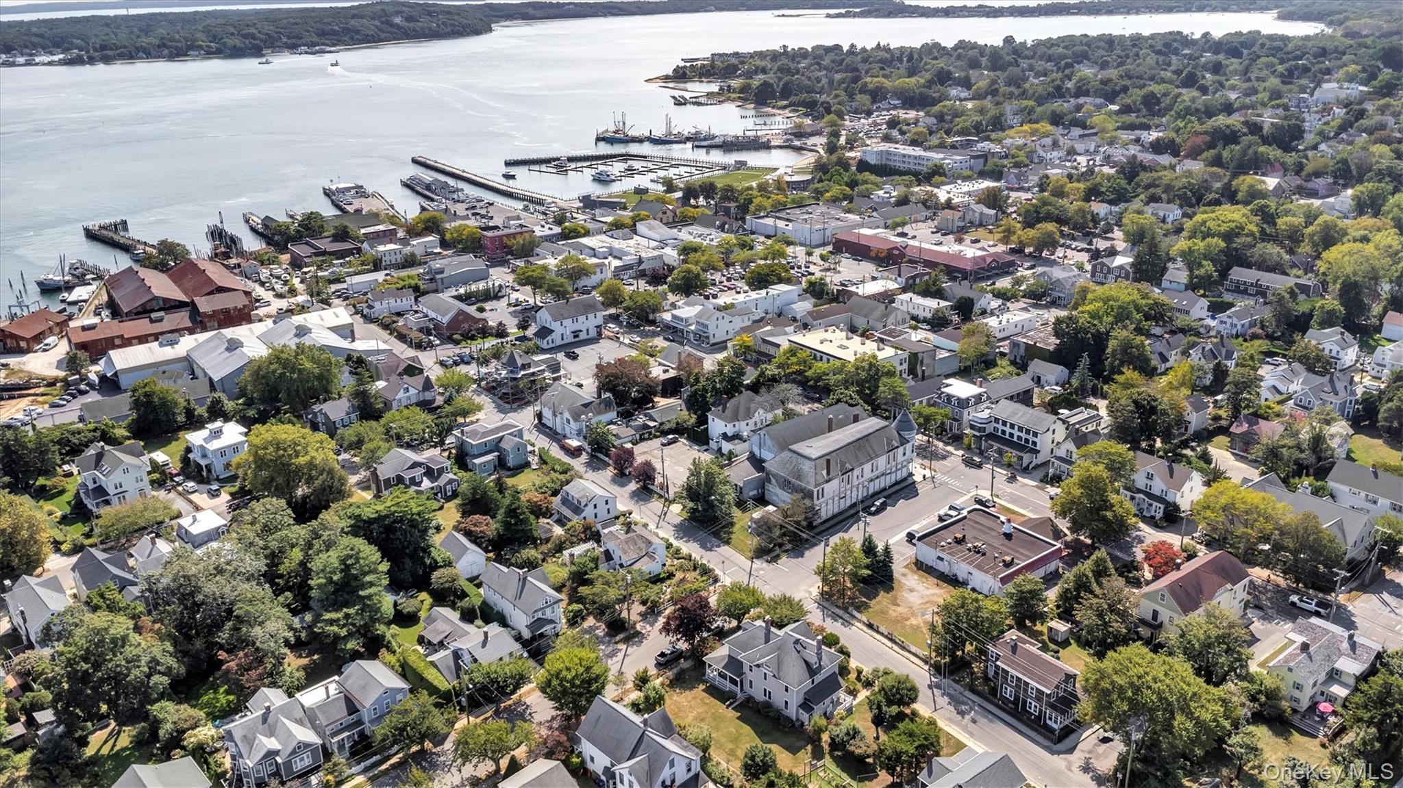 #16 photo, 449 Main Street, サフォーク郡 Greenport , NY 11944