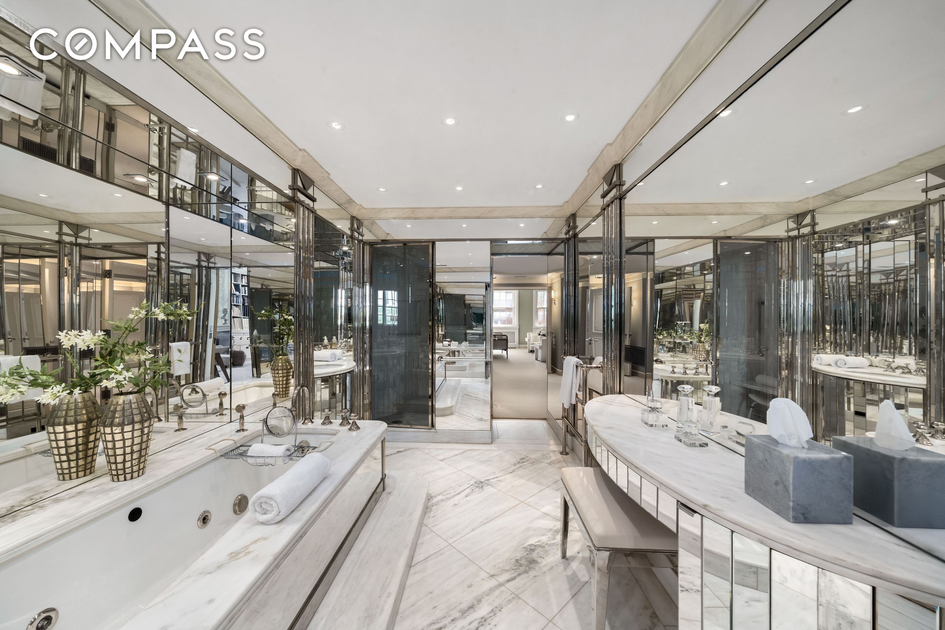 #13 photo, New York City, マンハッタン Lenox Hill , NY 10021