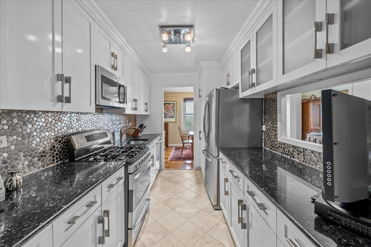 #6 photo, 555 Kappock Street, Bronx , NY 10463