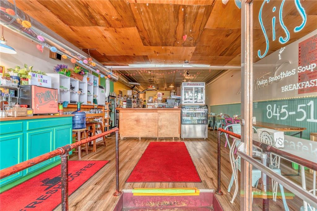 #5 photo, 324 Wall Street, Kingston , NY 12401