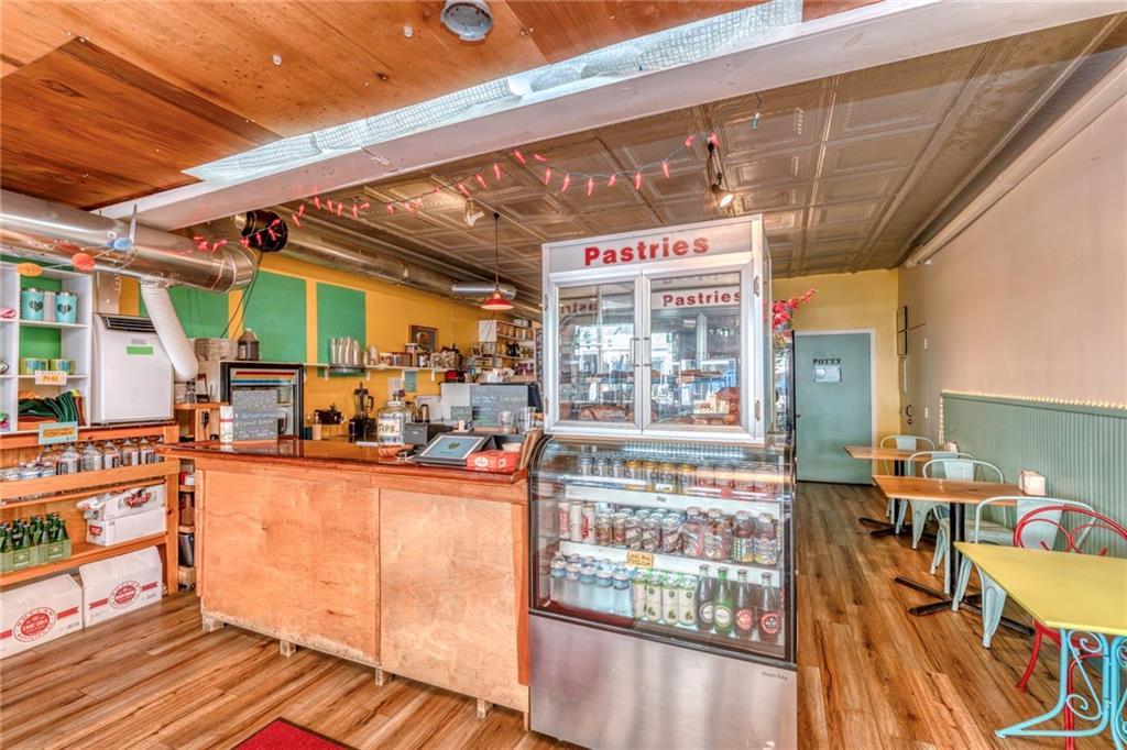 #7 photo, 324 Wall Street, Kingston , NY 12401