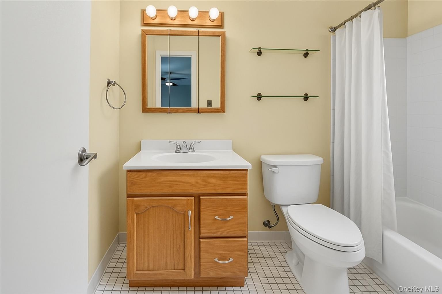 #6 photo, 110 Pearsall Drive, Mount Vernon , NY 10552