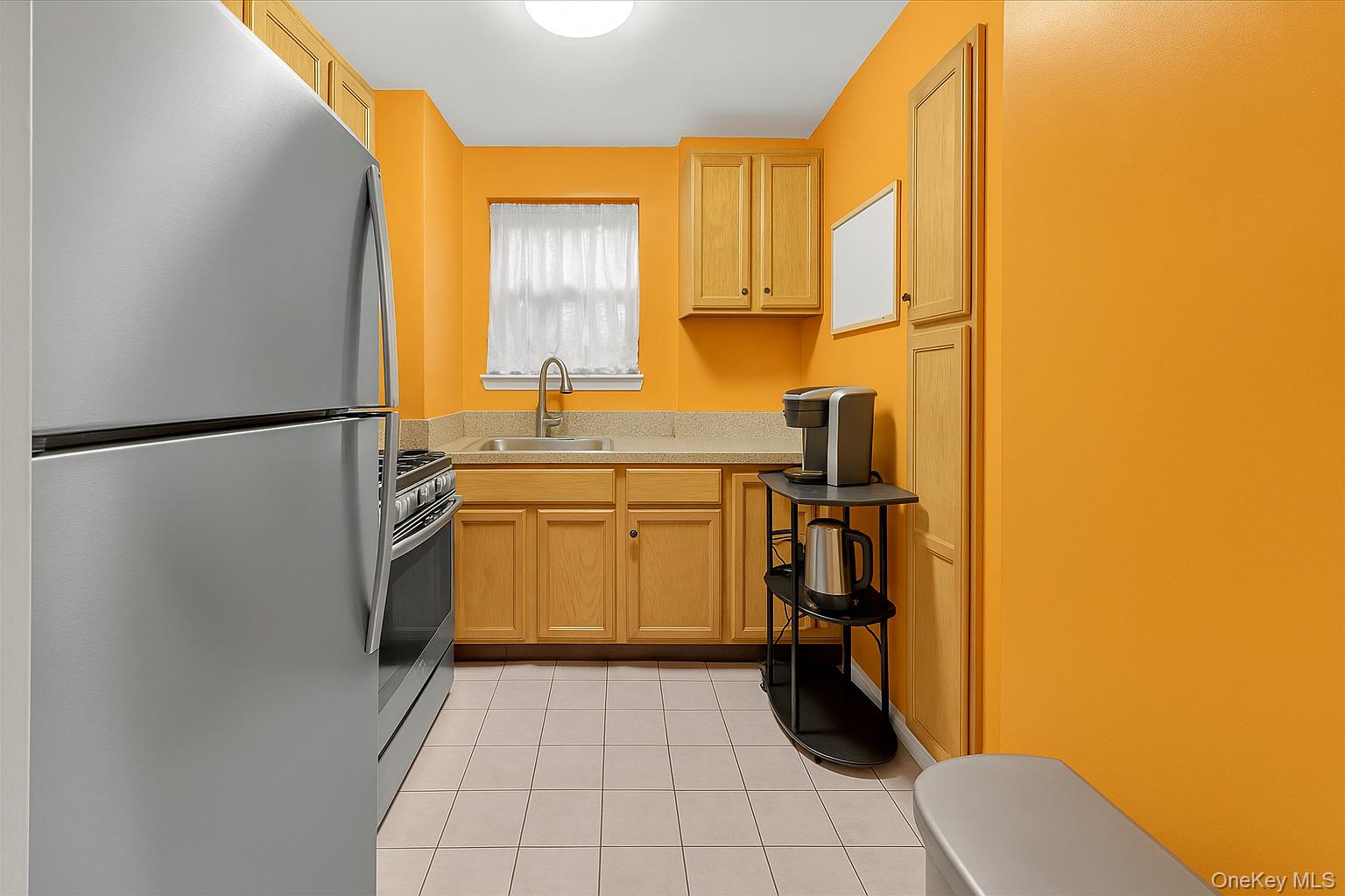 #7 photo, 110 Pearsall Drive, Mount Vernon , NY 10552