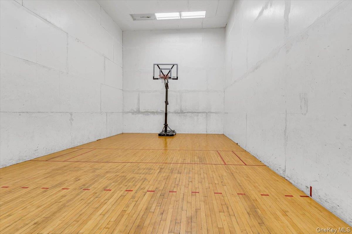 #9 photo, 110 Pearsall Drive, Mount Vernon , NY 10552