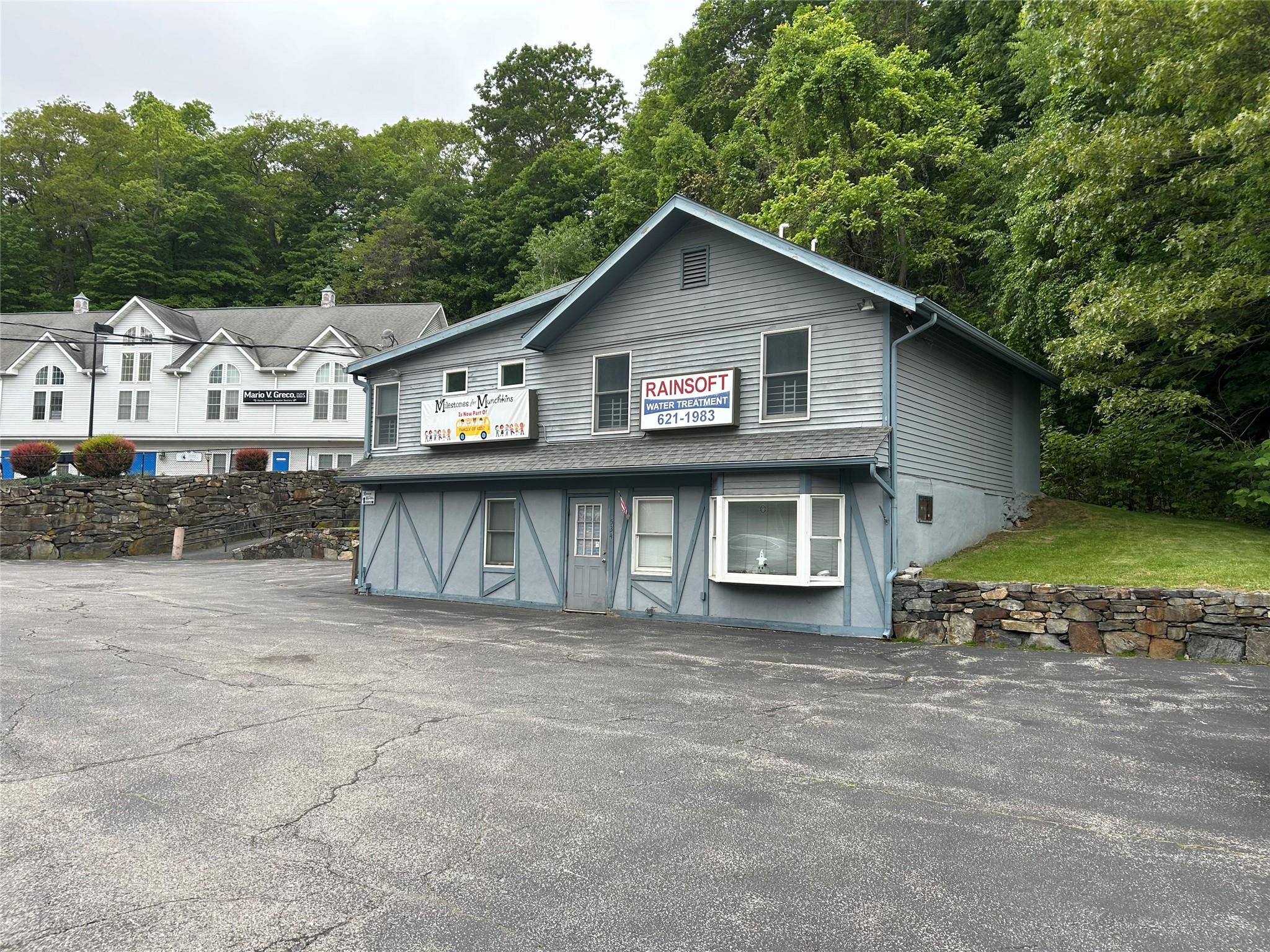#13 photo, 534 Route 6, Mahopac , NY 10541