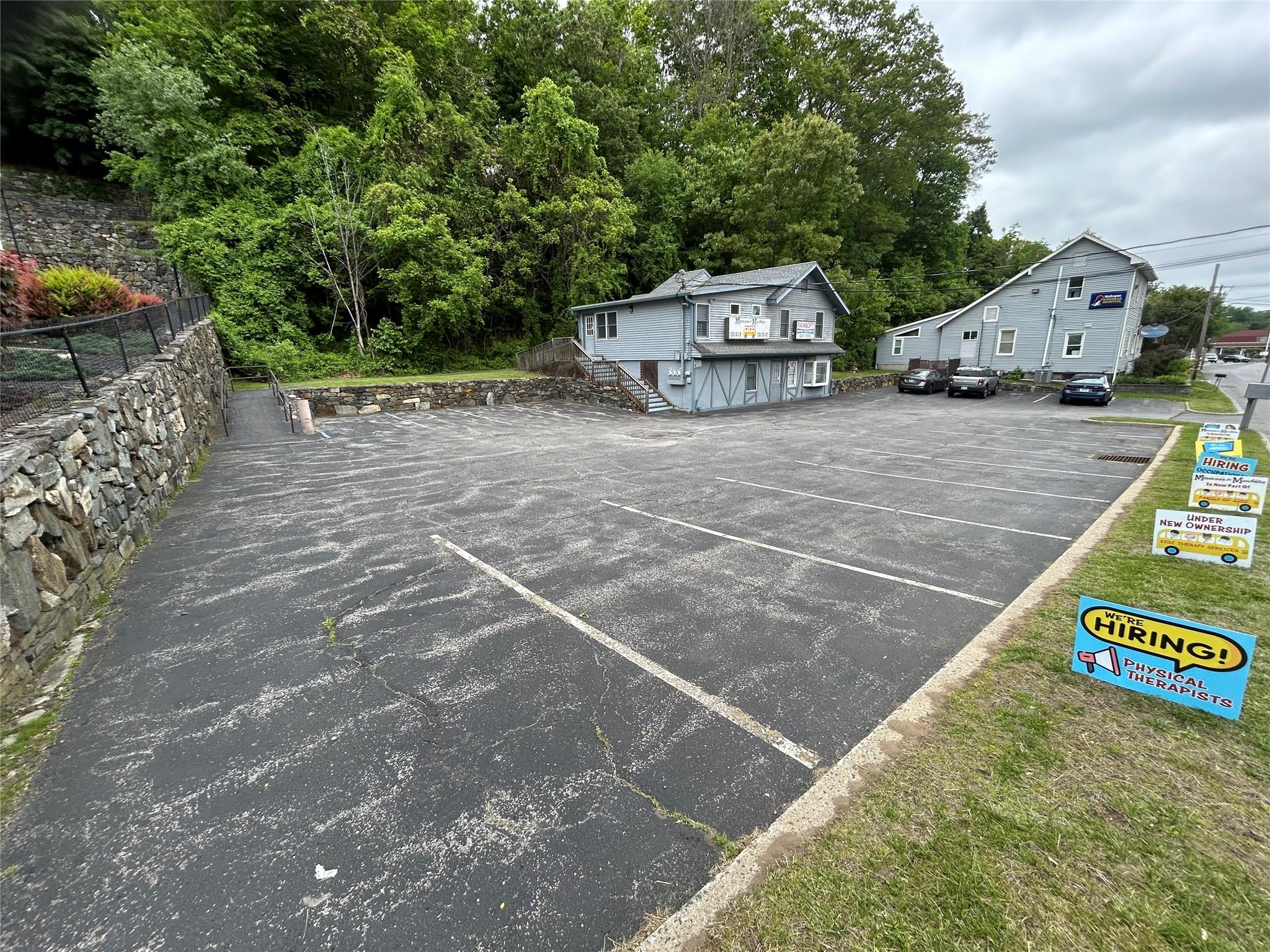 #17 photo, 534 Route 6, Mahopac , NY 10541