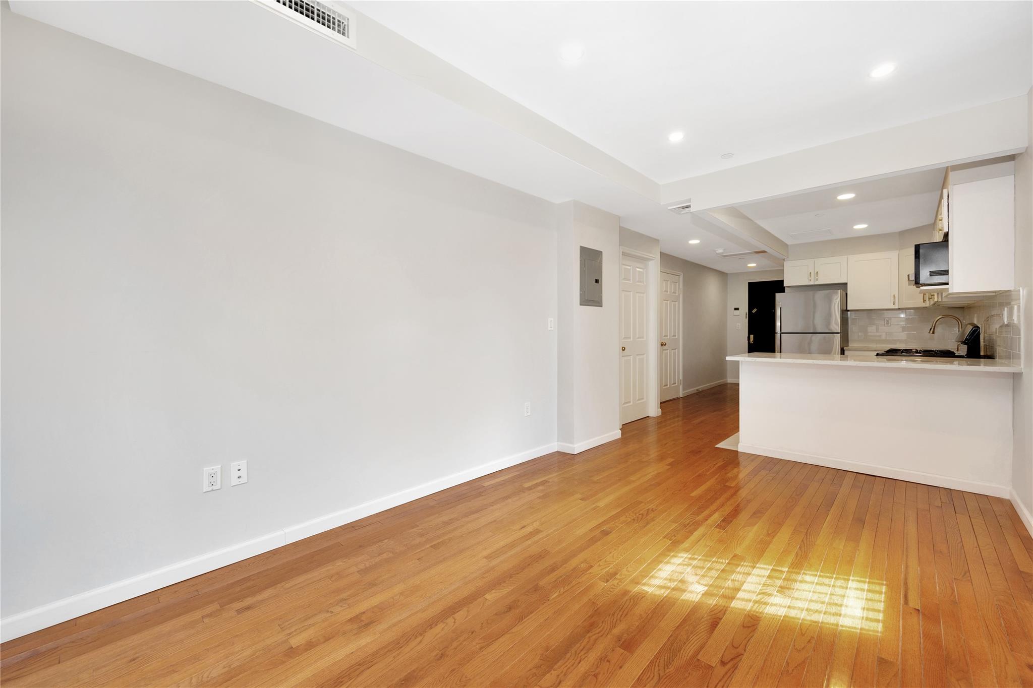 #13 photo, 148-36 89th Avenue, Jamaica , NY 11435