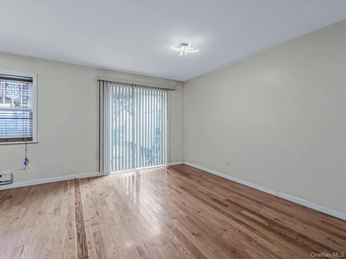 #10 photo, 115-09 Linden Boulevard, クイーンズ区 South Ozone Park , NY 11420