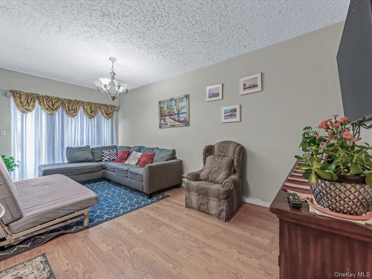 #16 photo, 115-09 Linden Boulevard, クイーンズ区 South Ozone Park , NY 11420