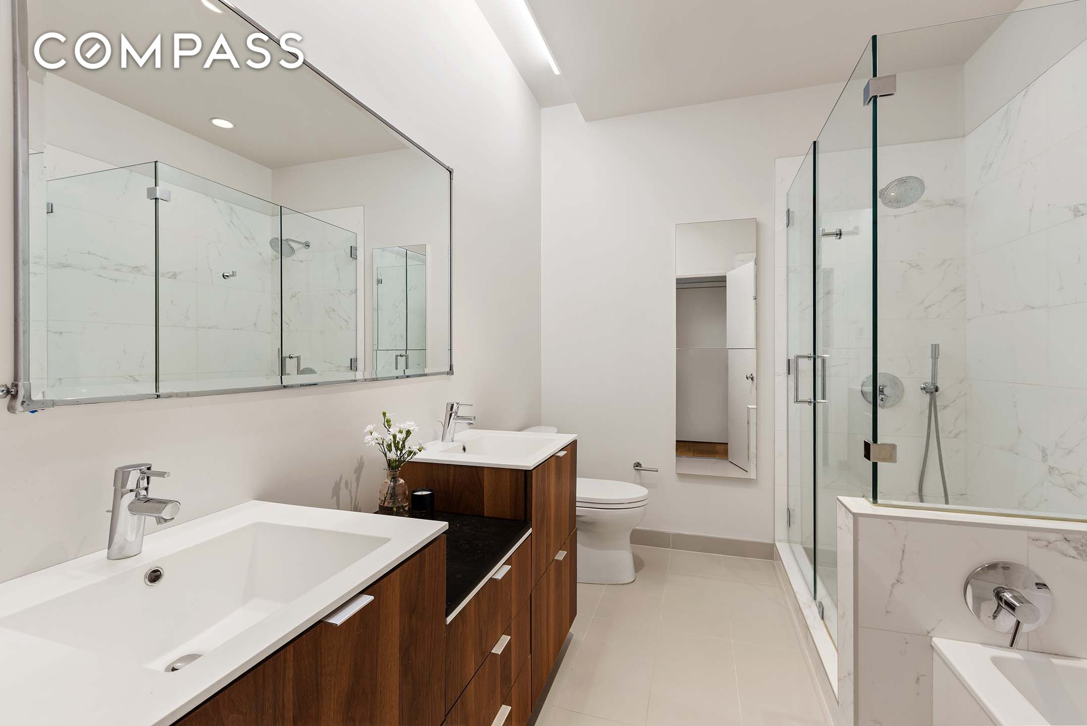 #12 photo, 27 Clermont Avenue, ブルックリン区 Fort Greene , NY 11205