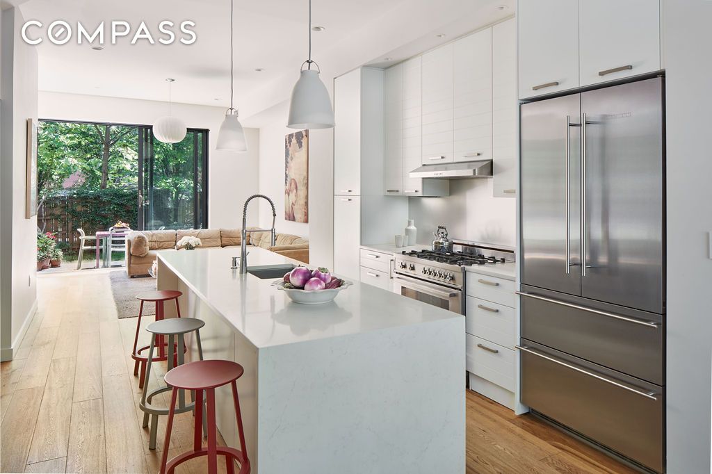 #4 photo, 27 Clermont Avenue, ブルックリン区 Fort Greene , NY 11205