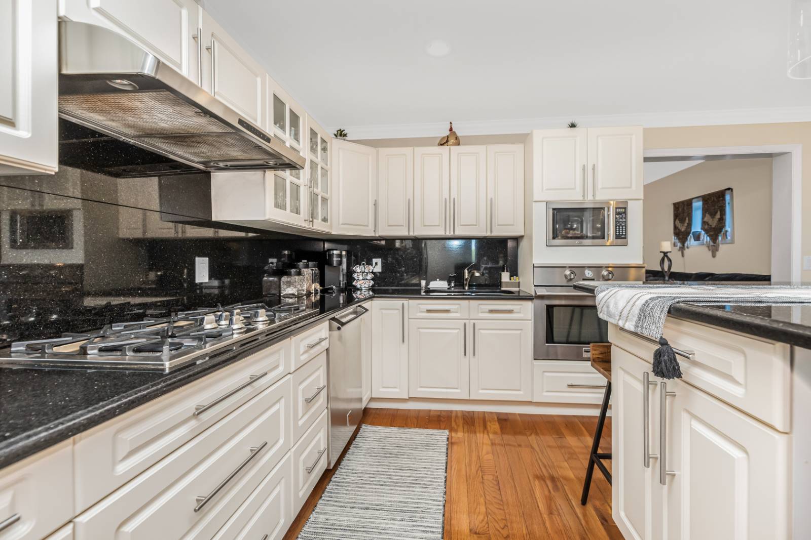 #22 photo, 243 Mary Lou Ave, Yonkers , NY 10703