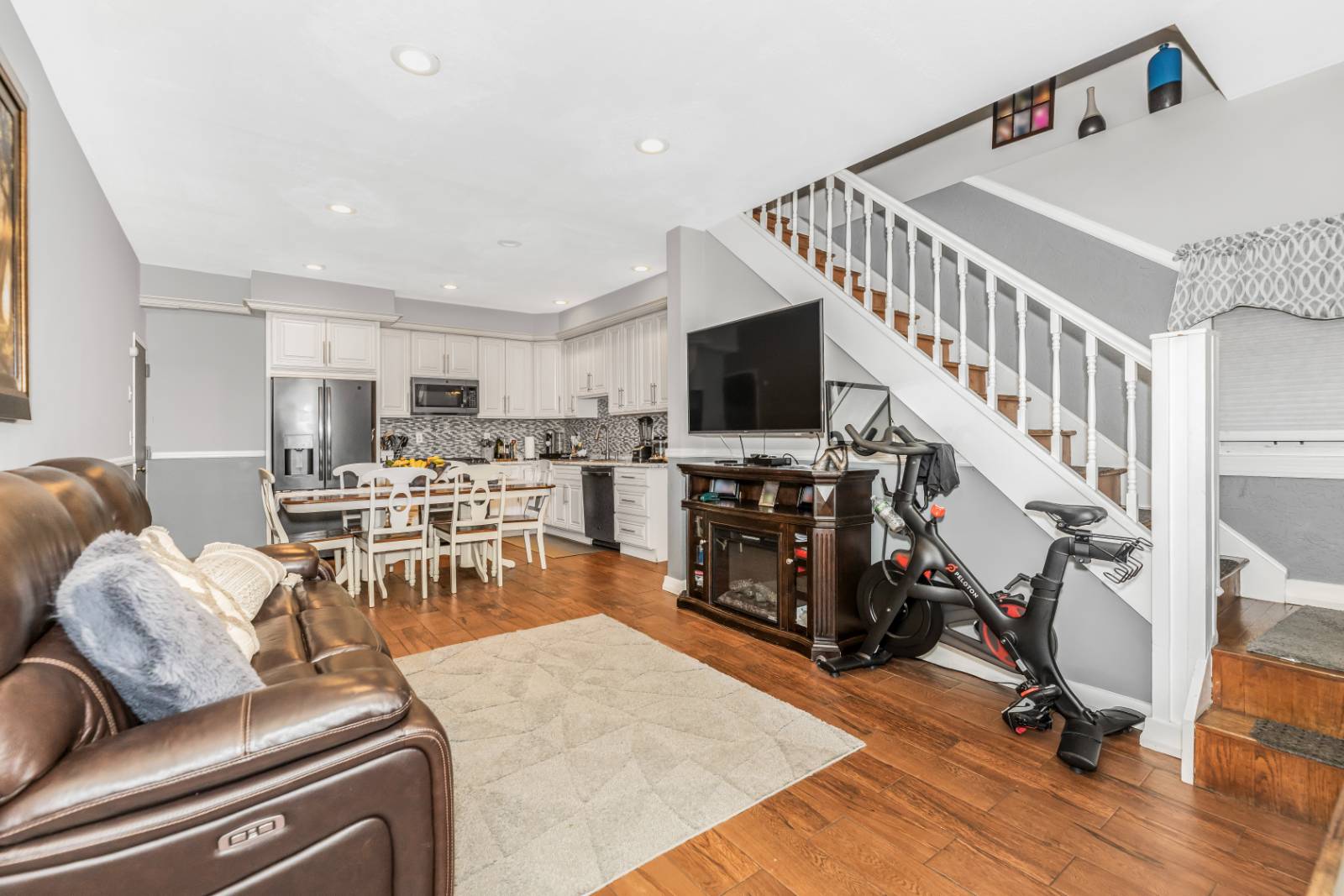 #8 photo, 243 Mary Lou Ave, Yonkers , NY 10703