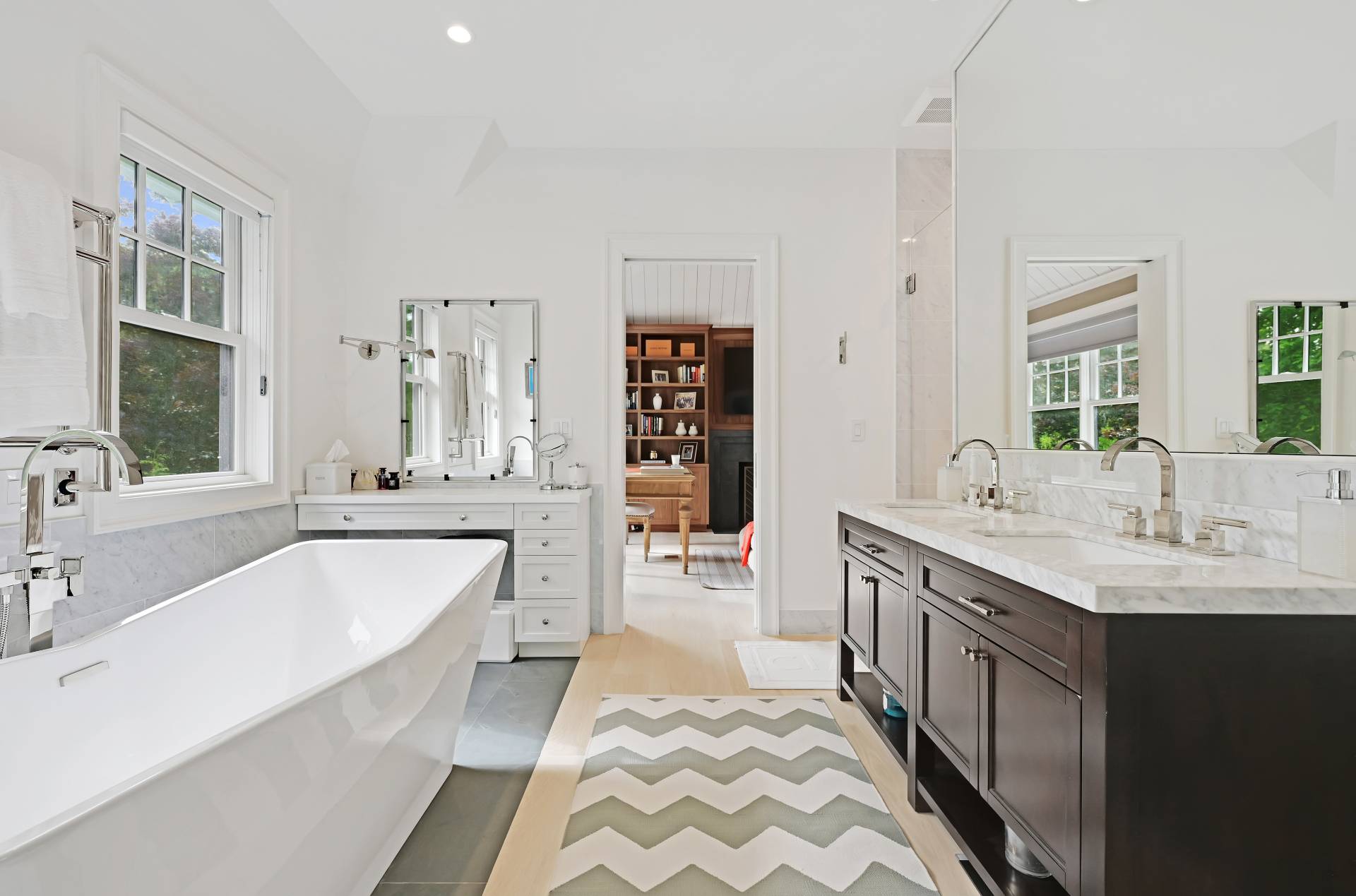 #25 photo, 65 MIDDLE POND RD, サフォーク郡 Southampton , NY 11968