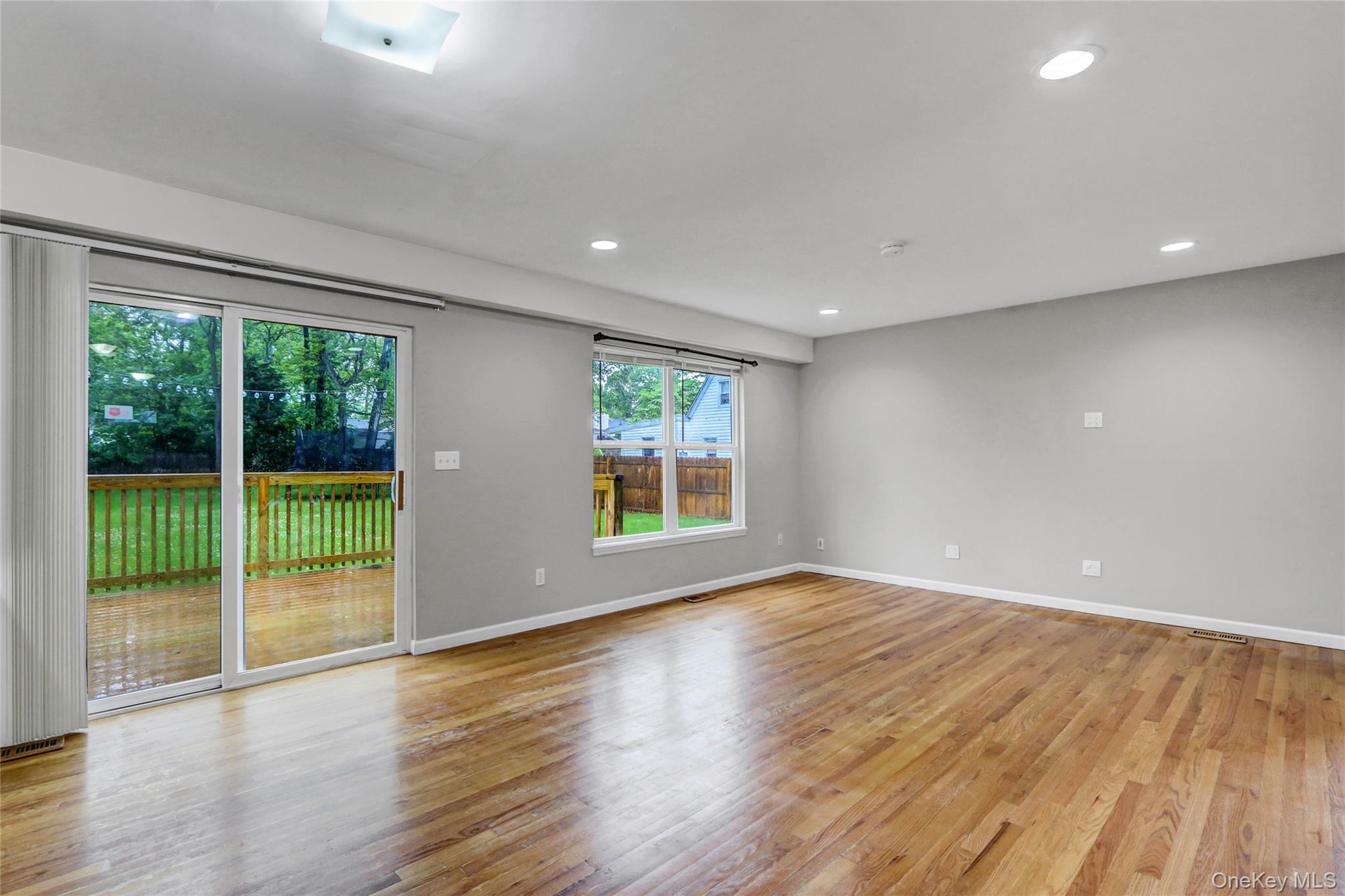 #19 photo, 27 Inwood Avenue, サフォーク郡 Selden , NY 11784