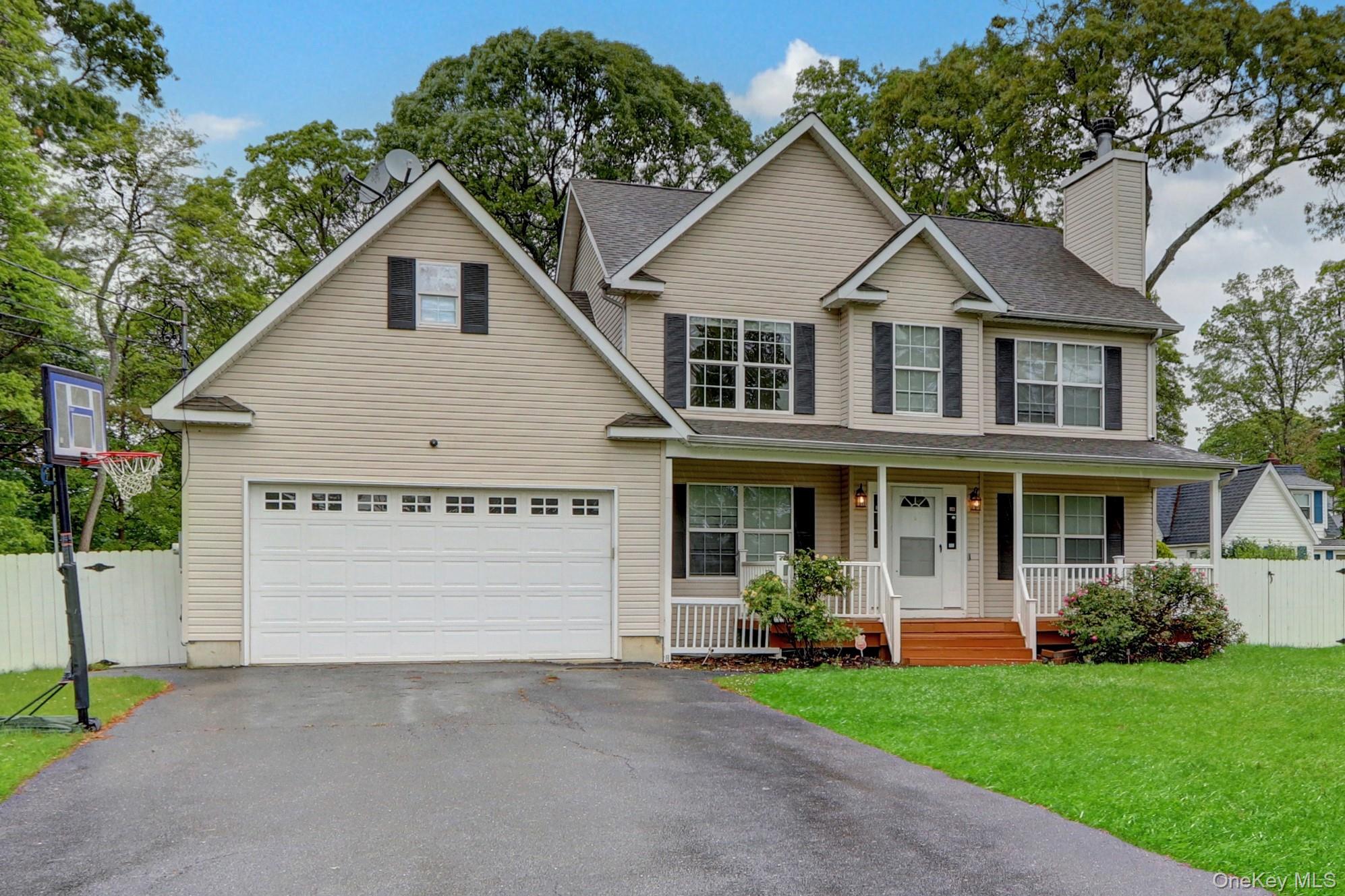 #2 photo, 27 Inwood Avenue, サフォーク郡 Selden , NY 11784