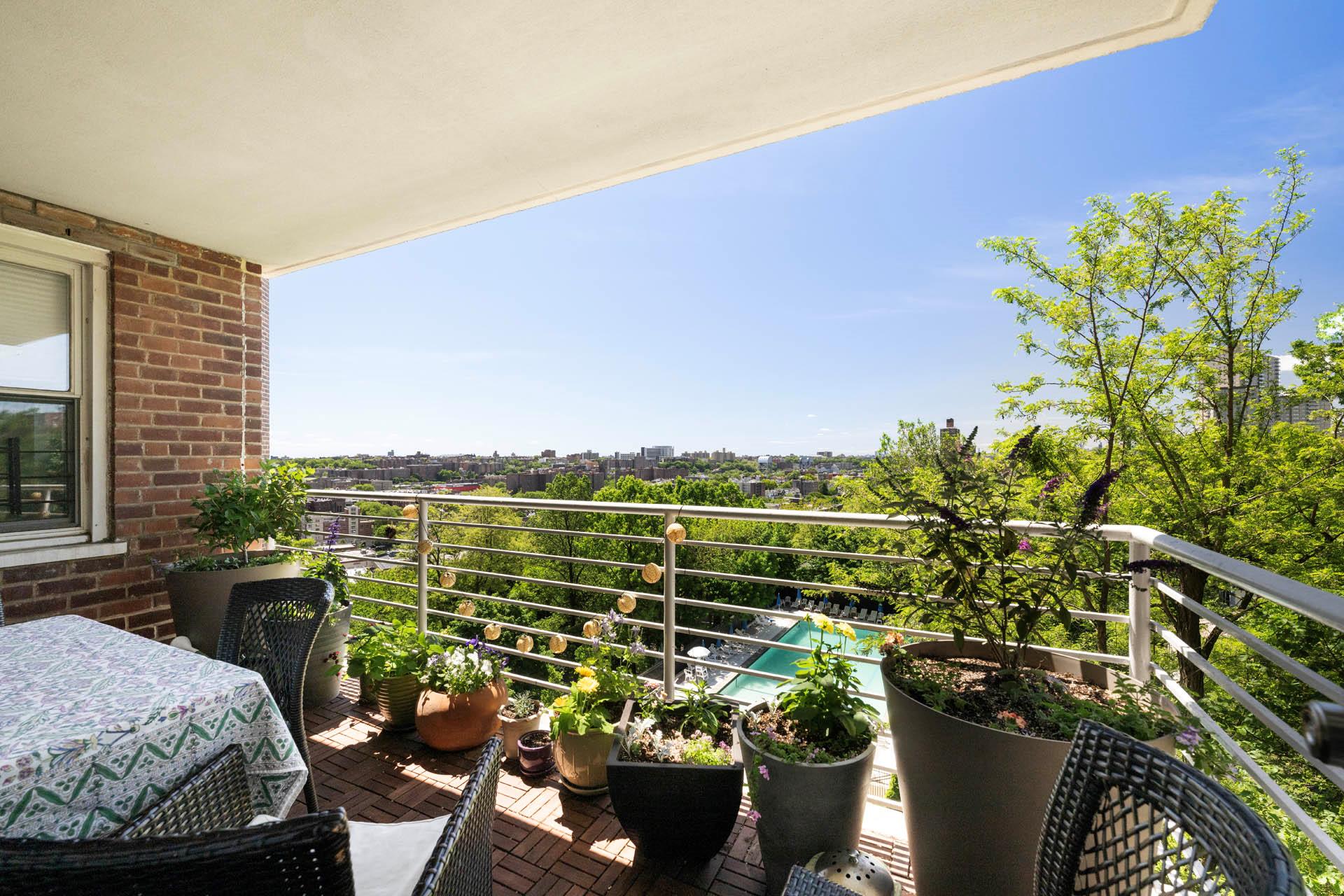 #5 photo, 3135 Johnson Avenue, Bronx , NY 10463