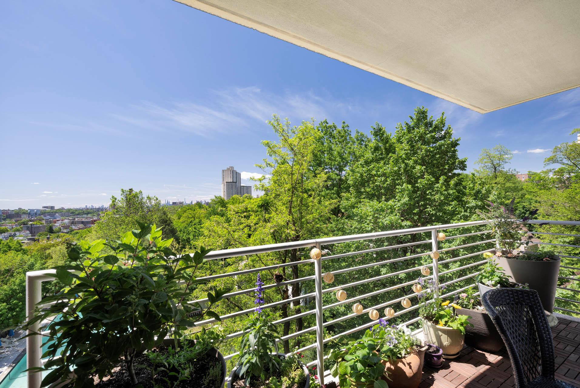 #6 photo, 3135 Johnson Avenue, Bronx , NY 10463