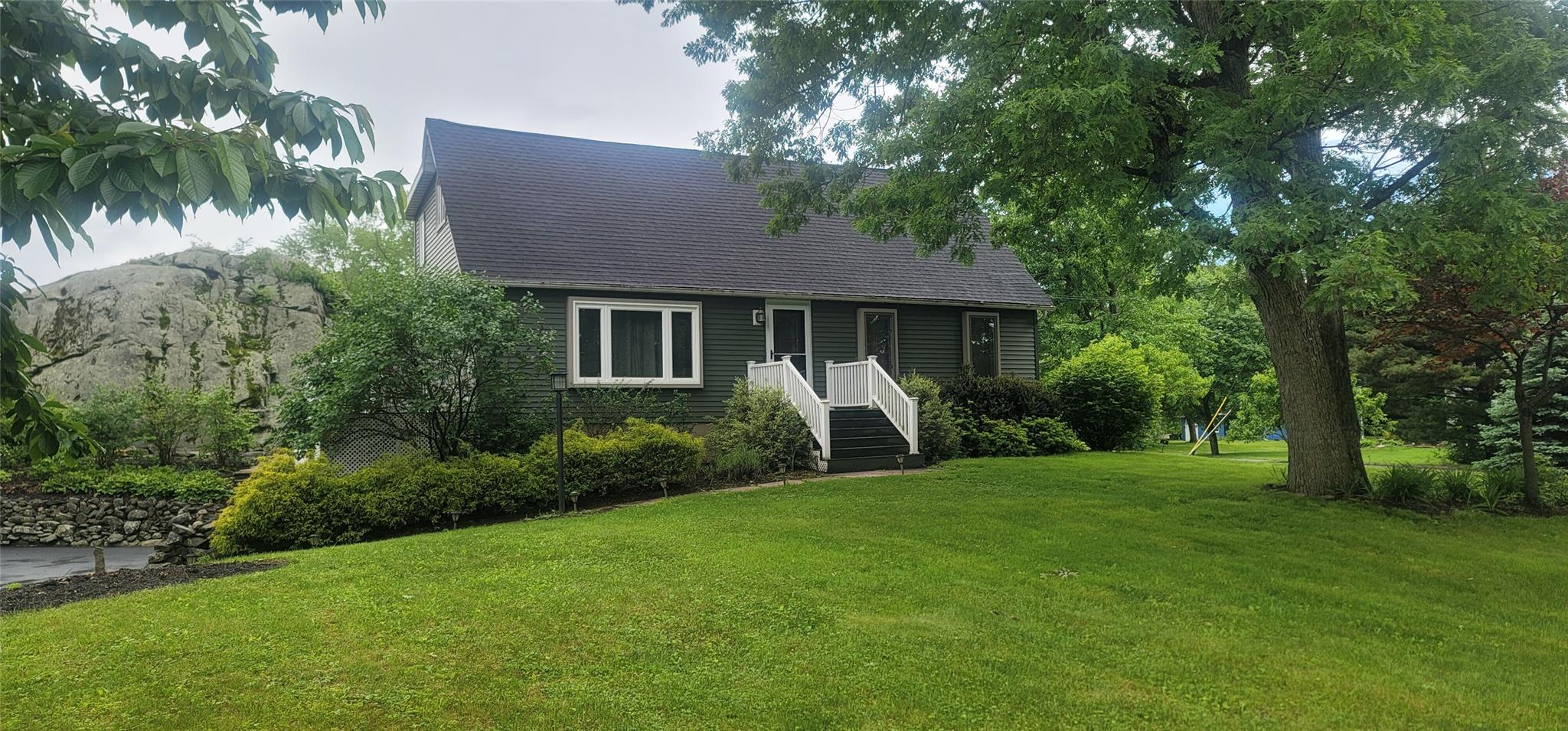 #1 photo, 21 Barclay Road, New Windsor , NY 12553