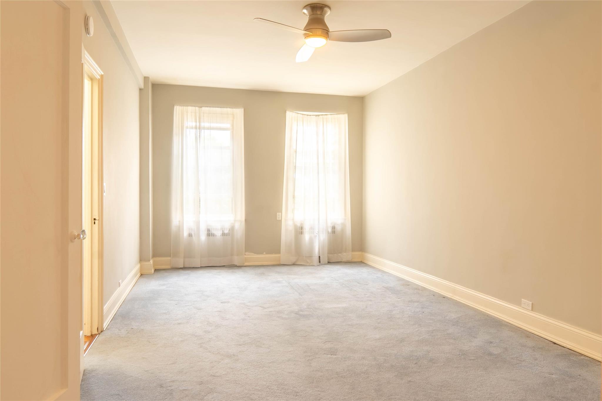 #14 photo, 8 Barstow Road, Great Neck , NY 11021