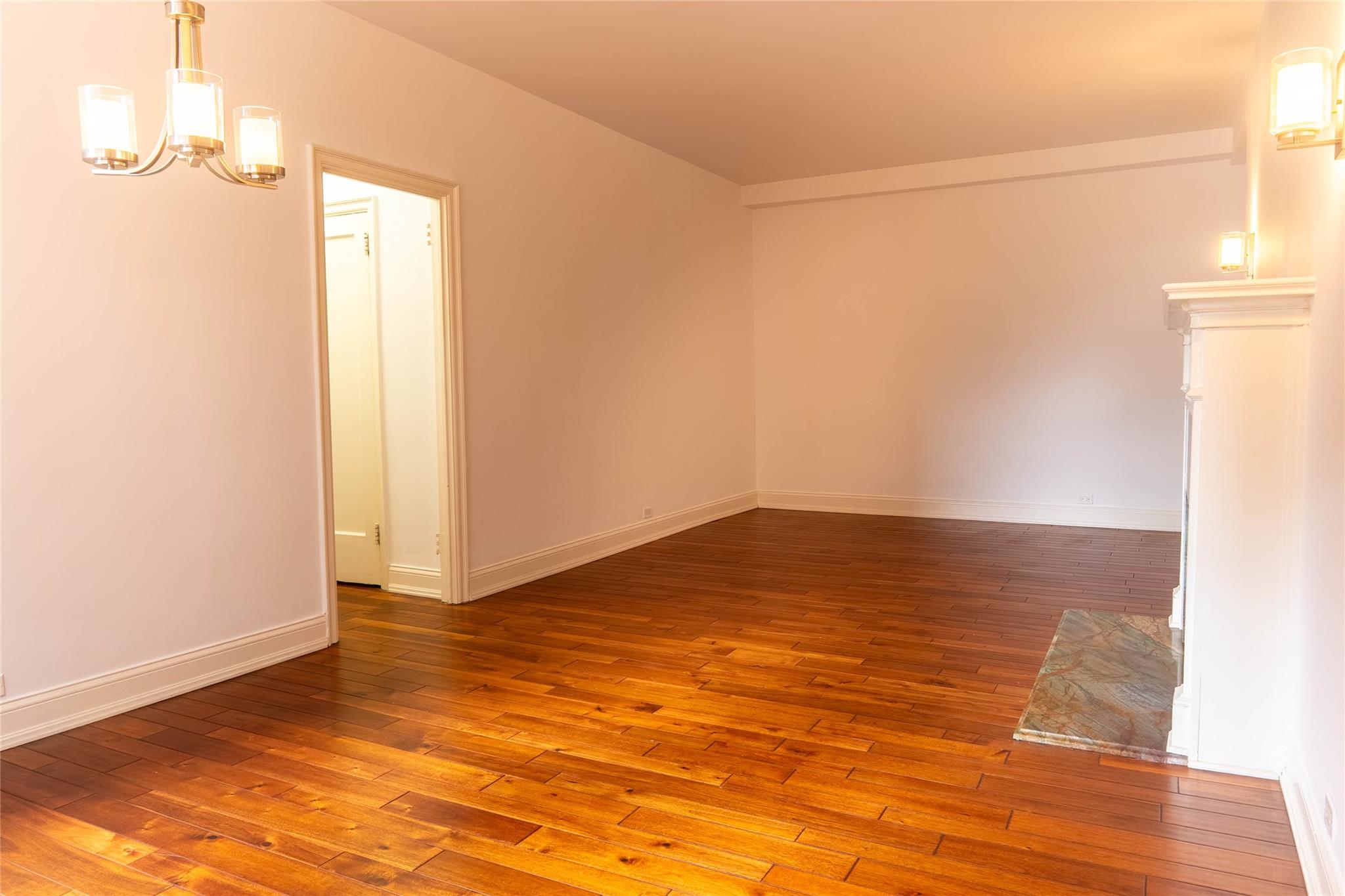 #8 photo, 8 Barstow Road, Great Neck , NY 11021