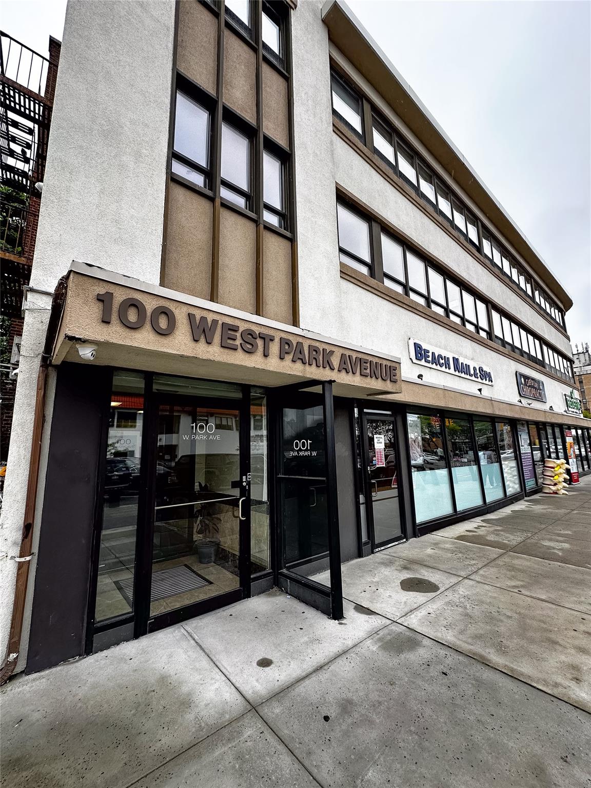 #11 photo, 100 W Park Avenue, ナッソー郡 Long Beach , NY 11561