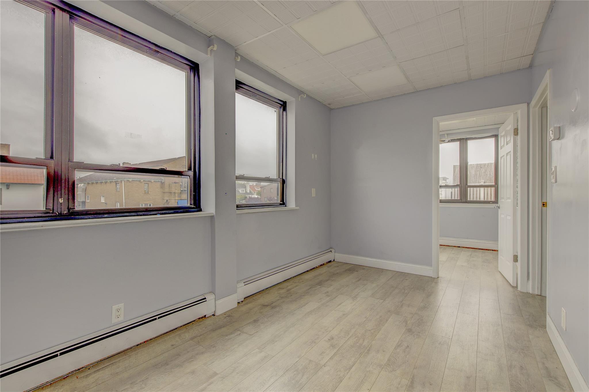 #6 photo, 100 W Park Avenue, ナッソー郡 Long Beach , NY 11561