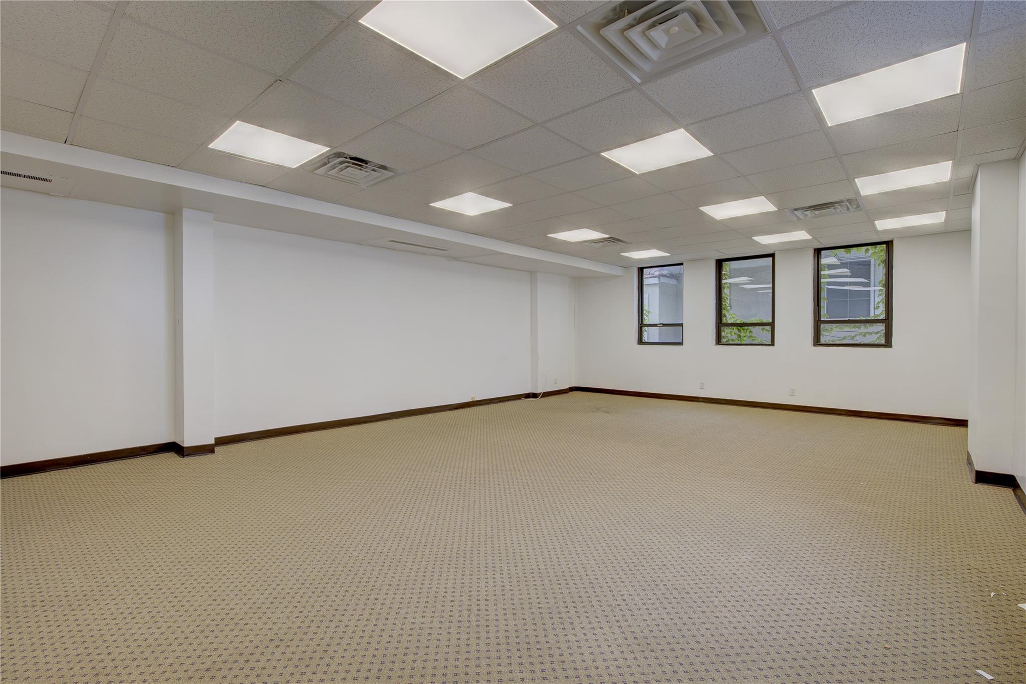 #4 photo, 100 W Park Avenue, ナッソー郡 Long Beach , NY 11561