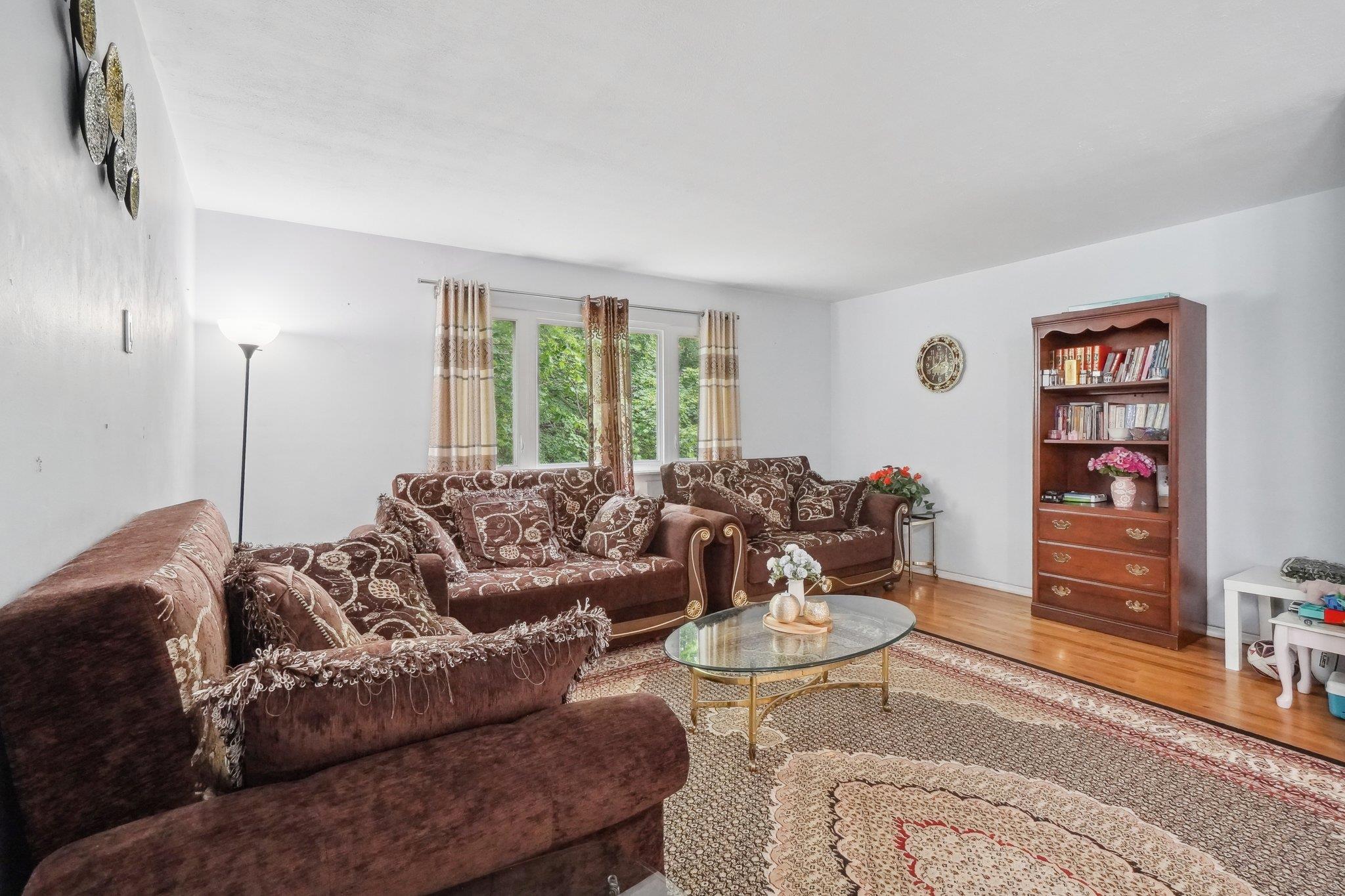 #7 photo, 46 Lonergan Drive, Suffern , NY 10901