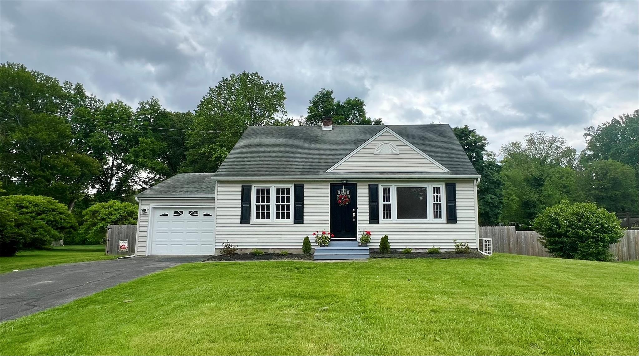 #1 photo, 1 Garden Drive, New Windsor , NY 12553