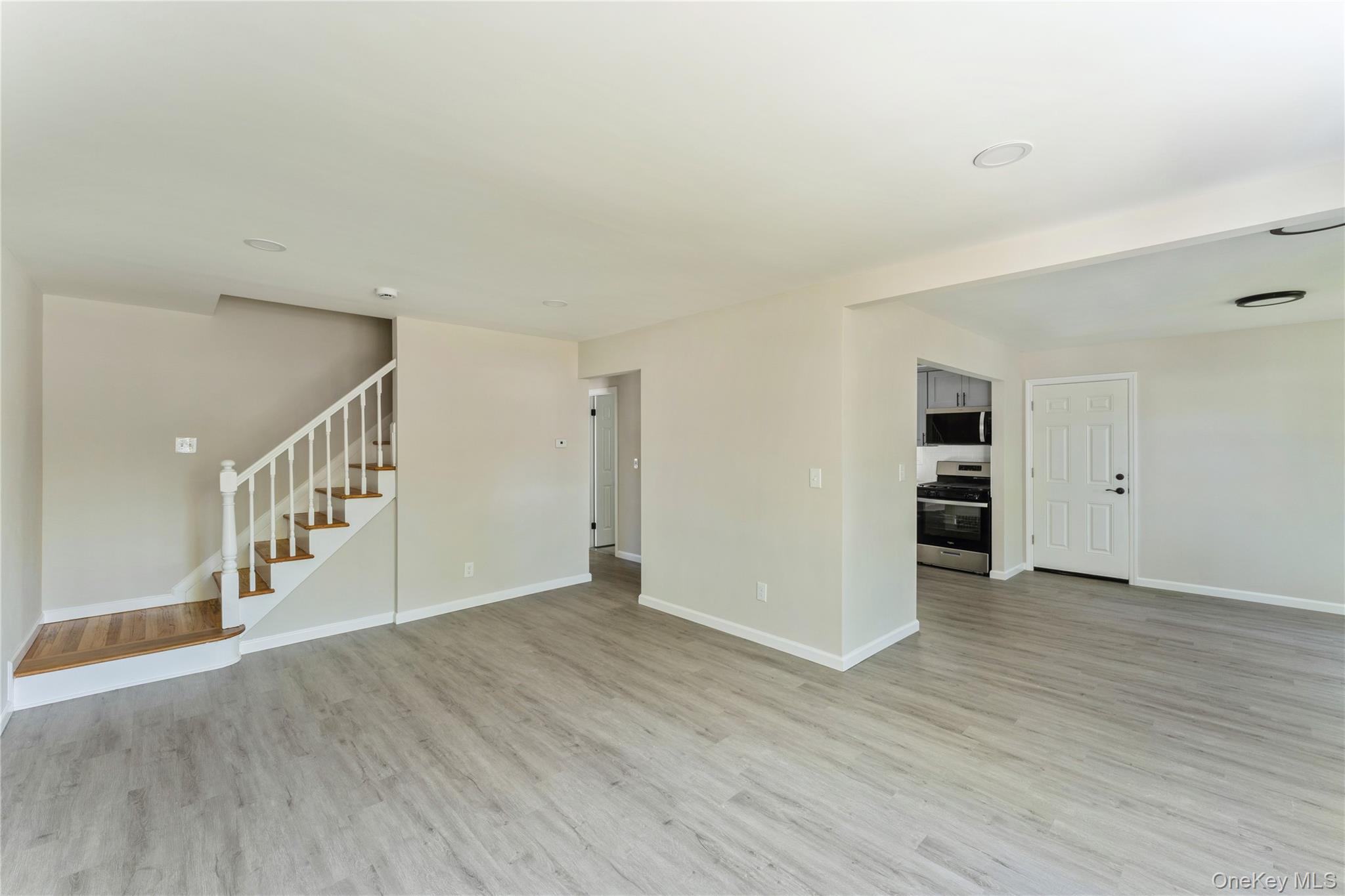 #6 photo, 183-19 145th Avenue, Springfield Gardens , NY 11413