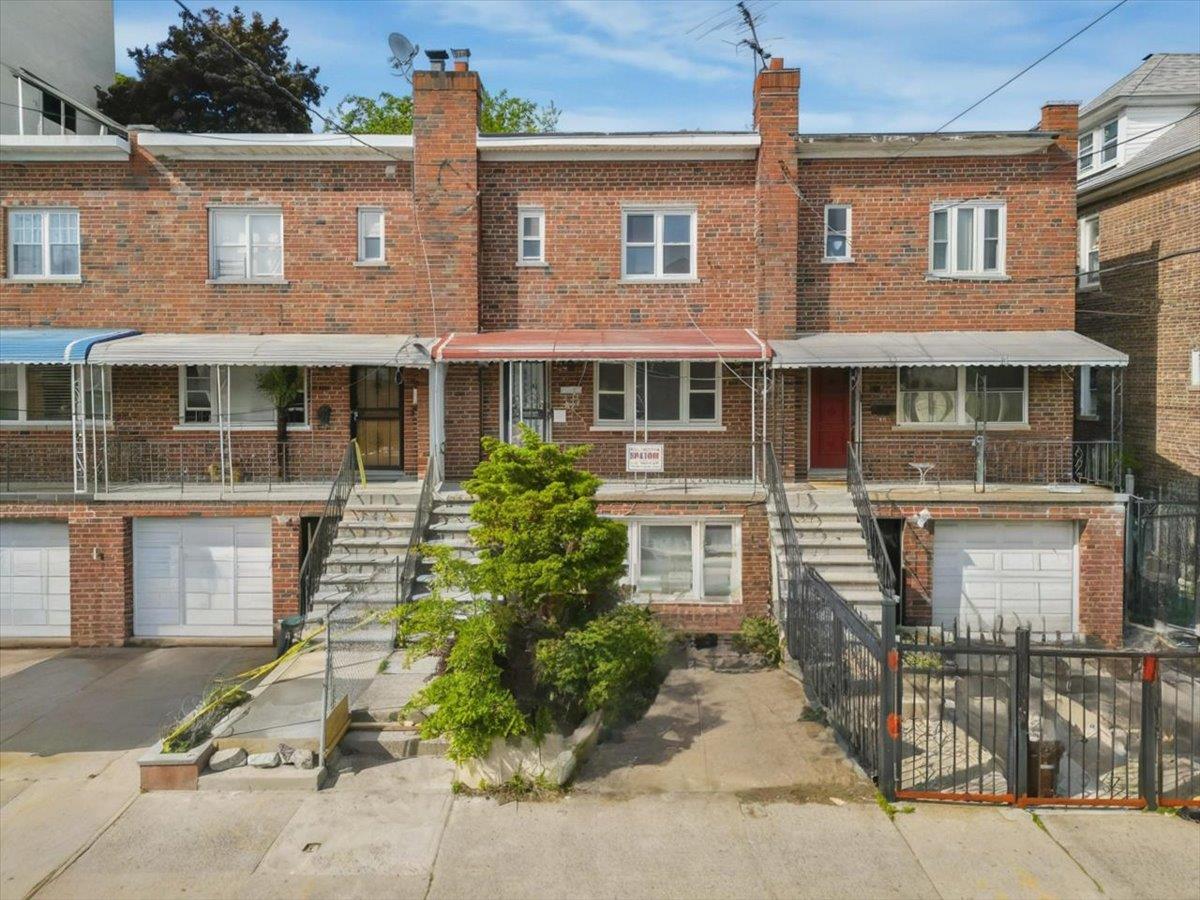 #1 photo, 723 E 230th Street, 布朗士 Bronx , NY 10466