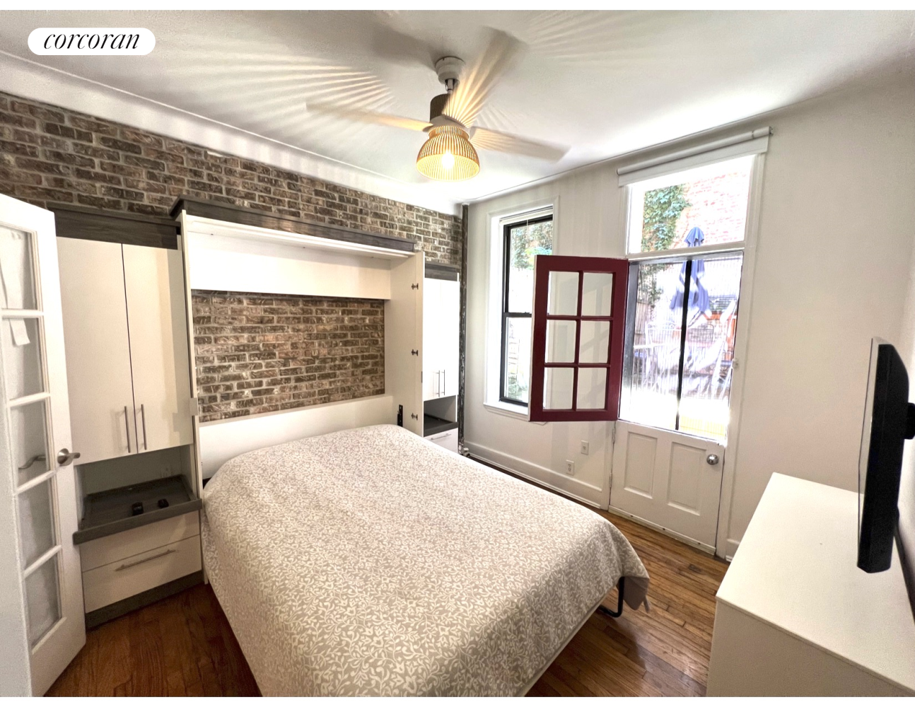 #1 photo, 210 E 84TH Street, Yorkville , NY 10028