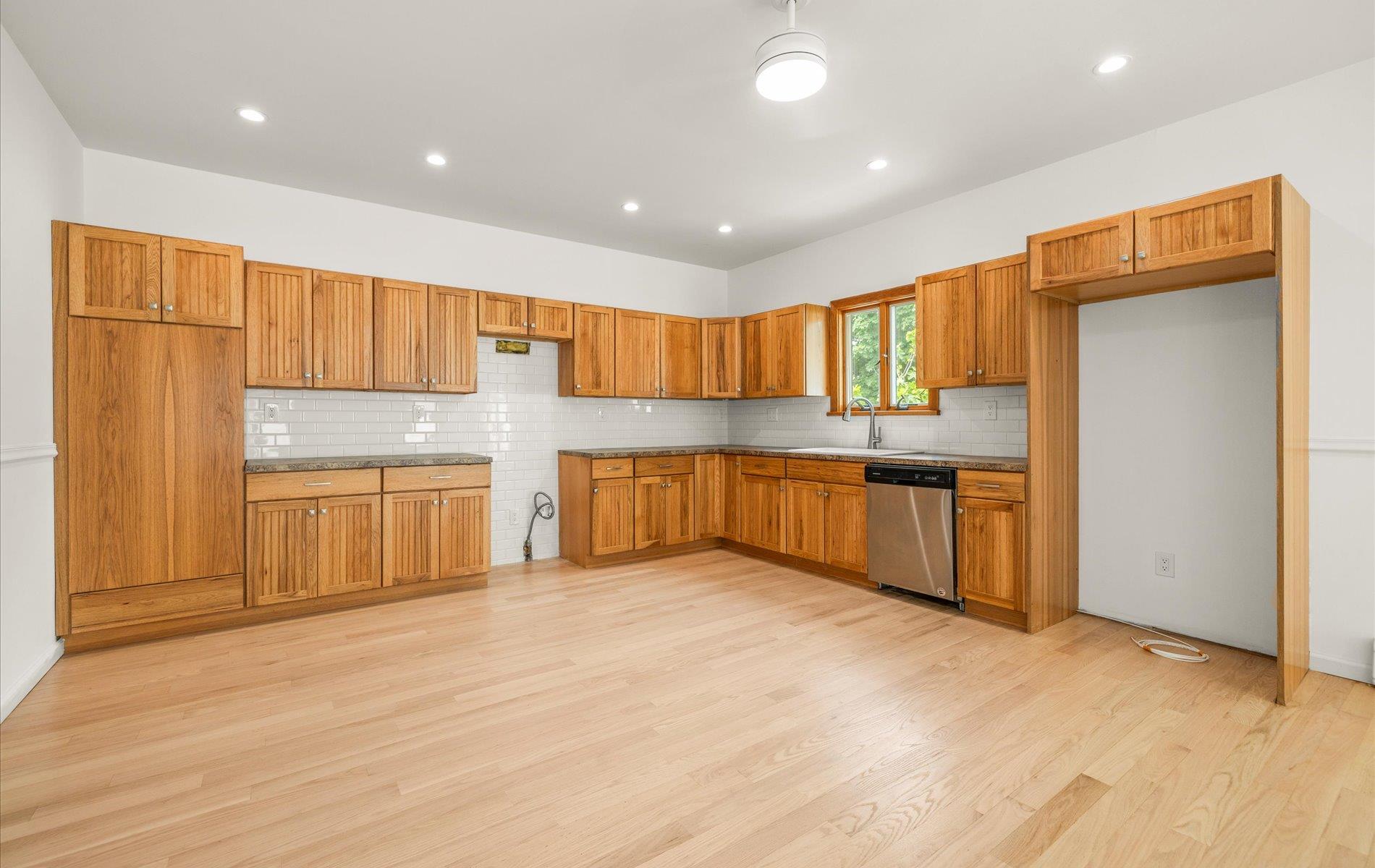 #8 photo, 8 Maple Street, ナッソー郡 Glenwood Landing , NY 11547