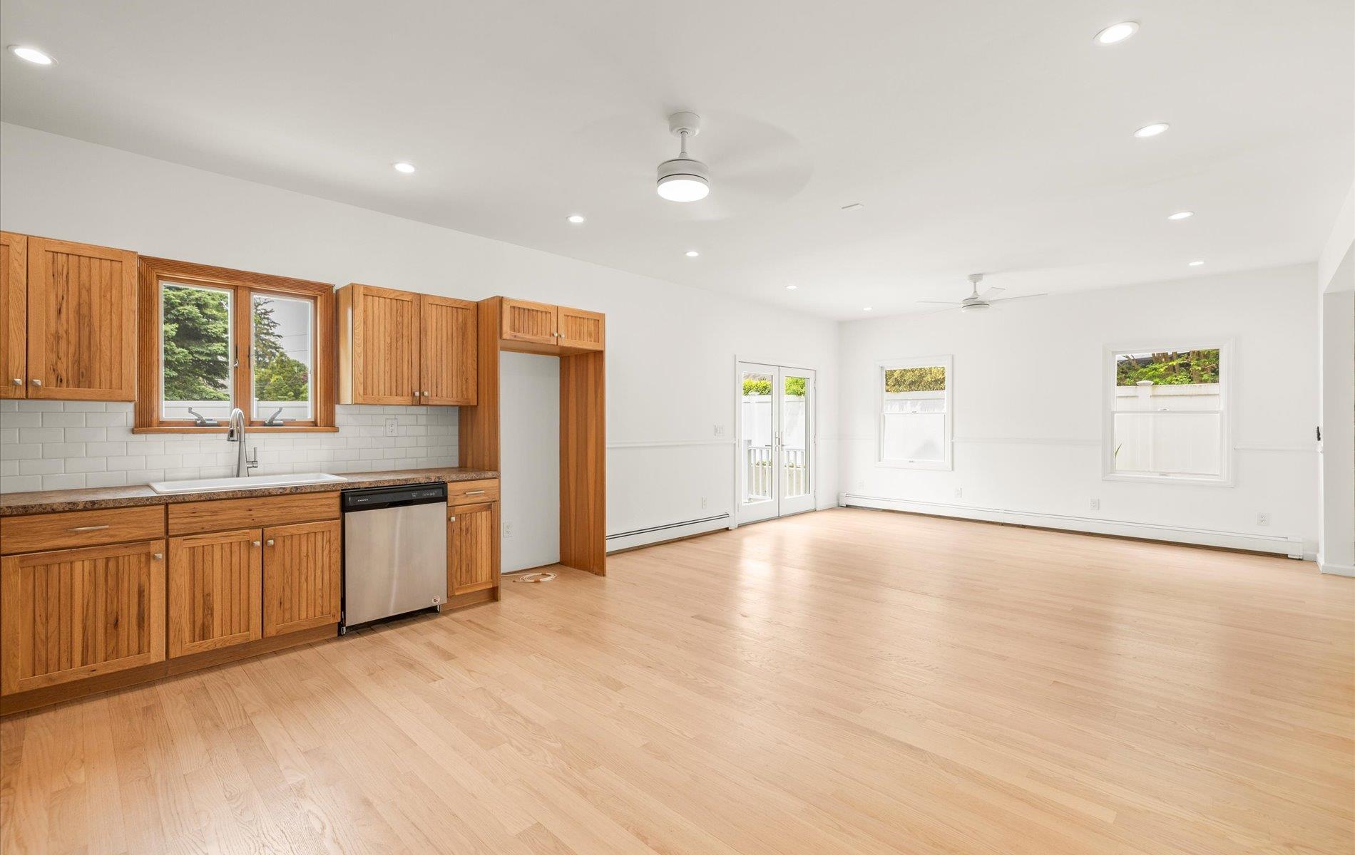 #9 photo, 8 Maple Street, ナッソー郡 Glenwood Landing , NY 11547