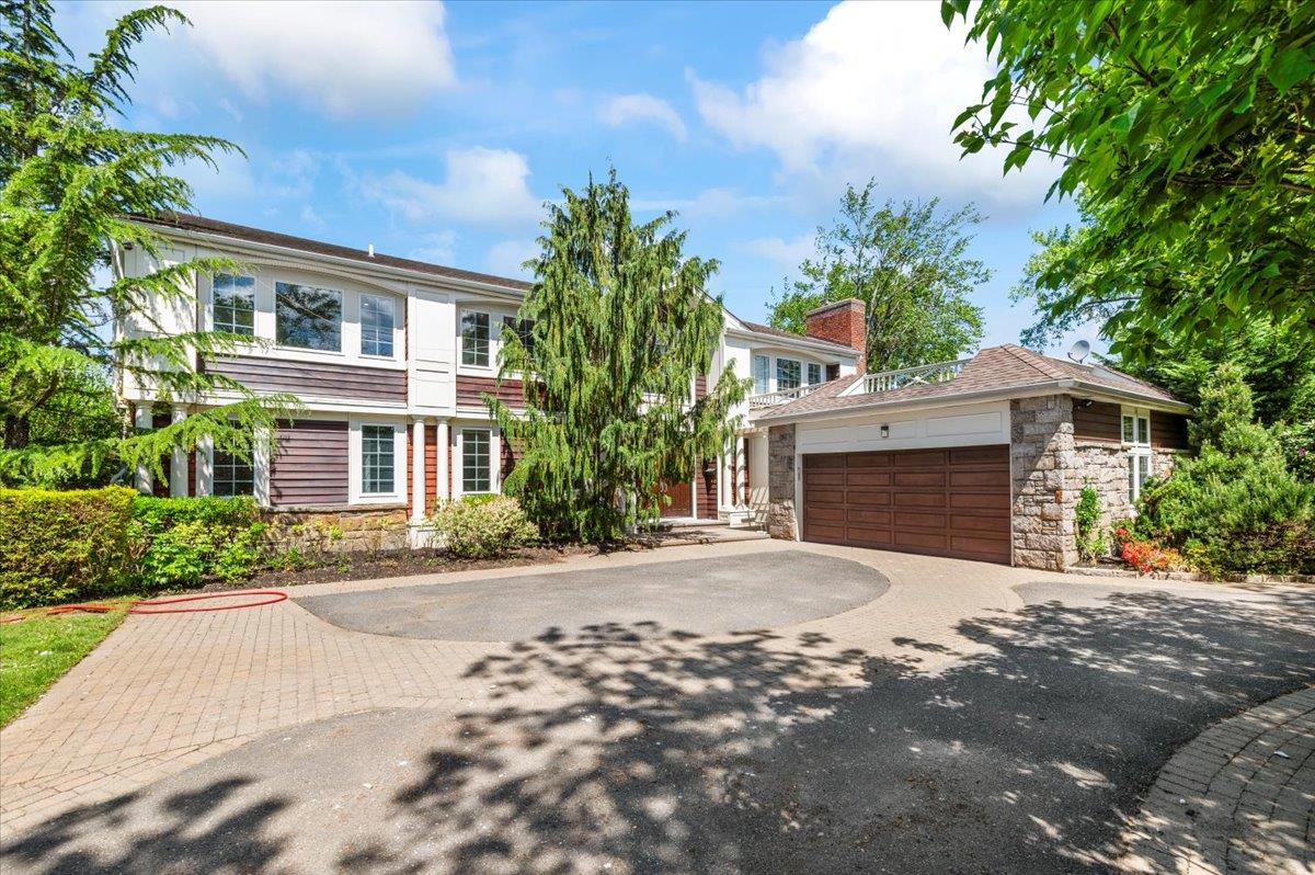 #1 photo, 34 Barrett Road, Lawrence , NY 11559