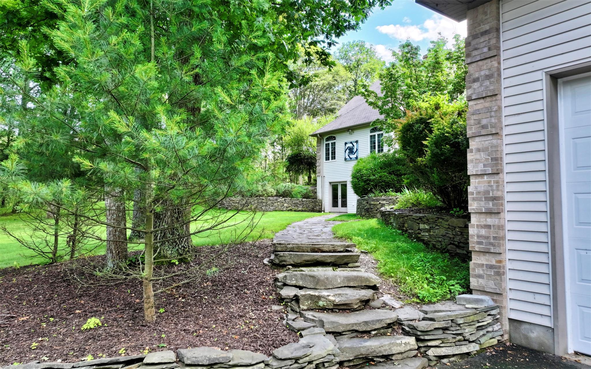 #7 photo, 75 Susan Lane, Circleville , NY 10919