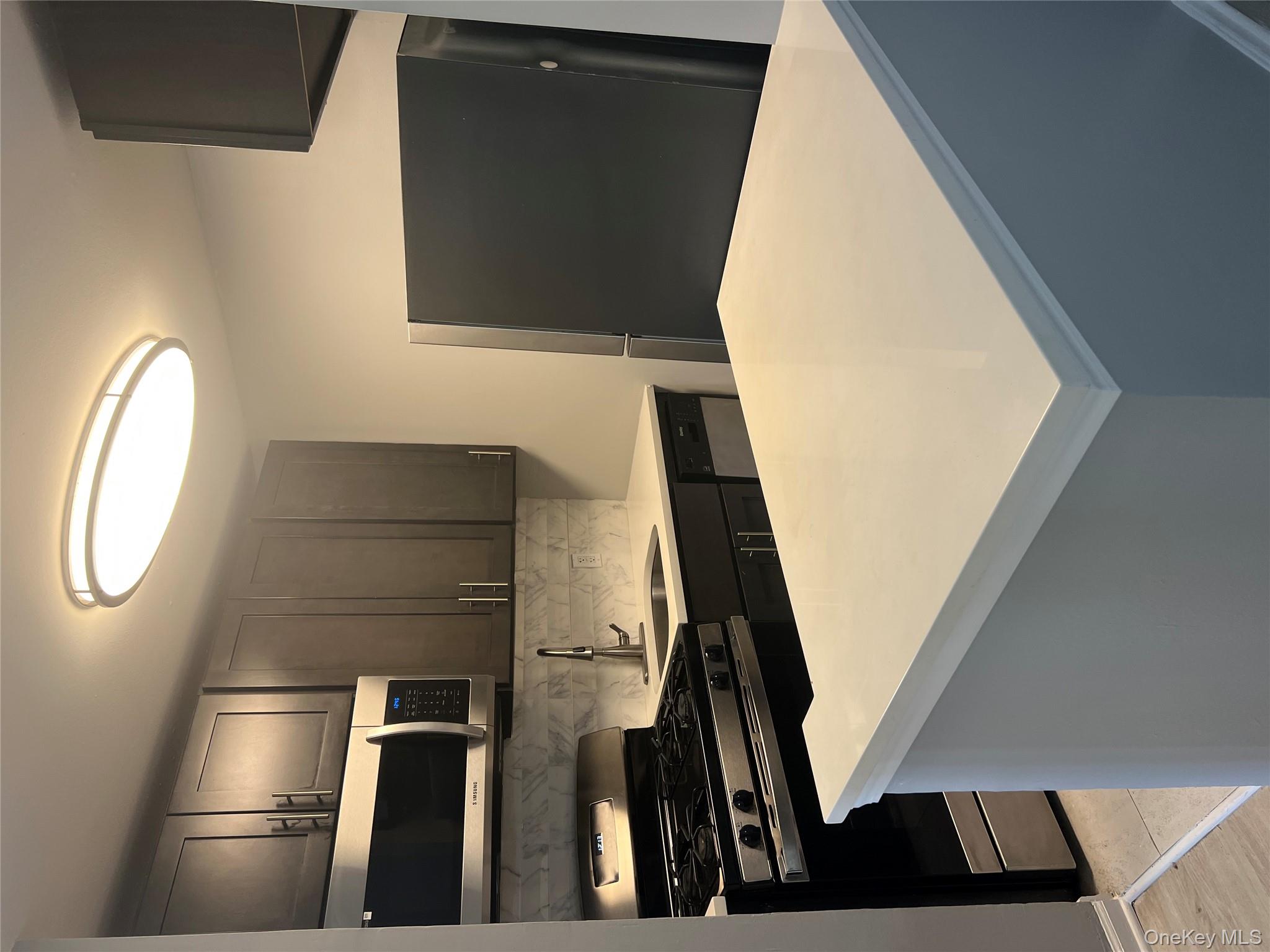 #2 photo, Central Islip, サフォーク郡 Central Islip , NY 11722