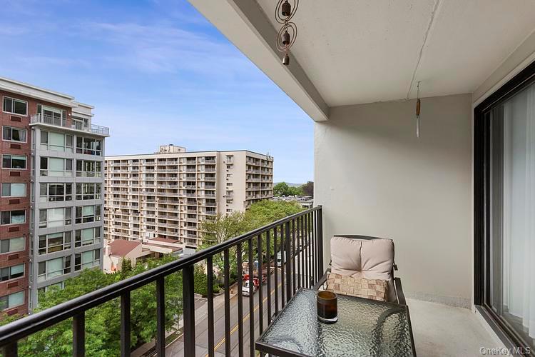 #3 photo, 1116 Warburton Avenue, Yonkers , NY 10701