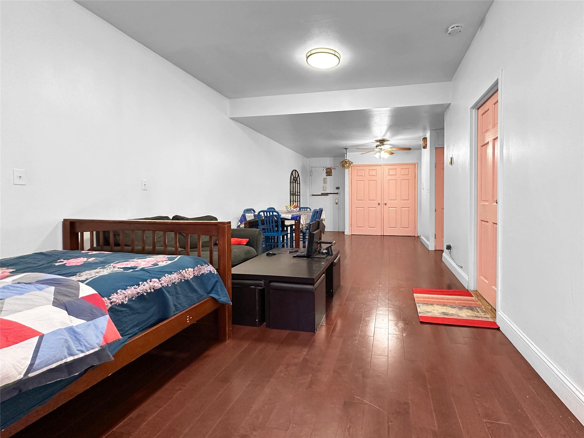 #2 photo, 8006 47th Avenue, 皇后區 艾姆赫斯特 Elmhurst , NY 11373