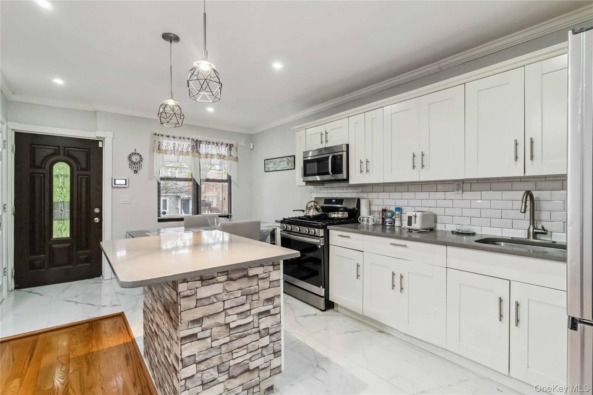 #12 photo, 987 Pierce Avenue, ブロンクス区 Bronx , NY 10462