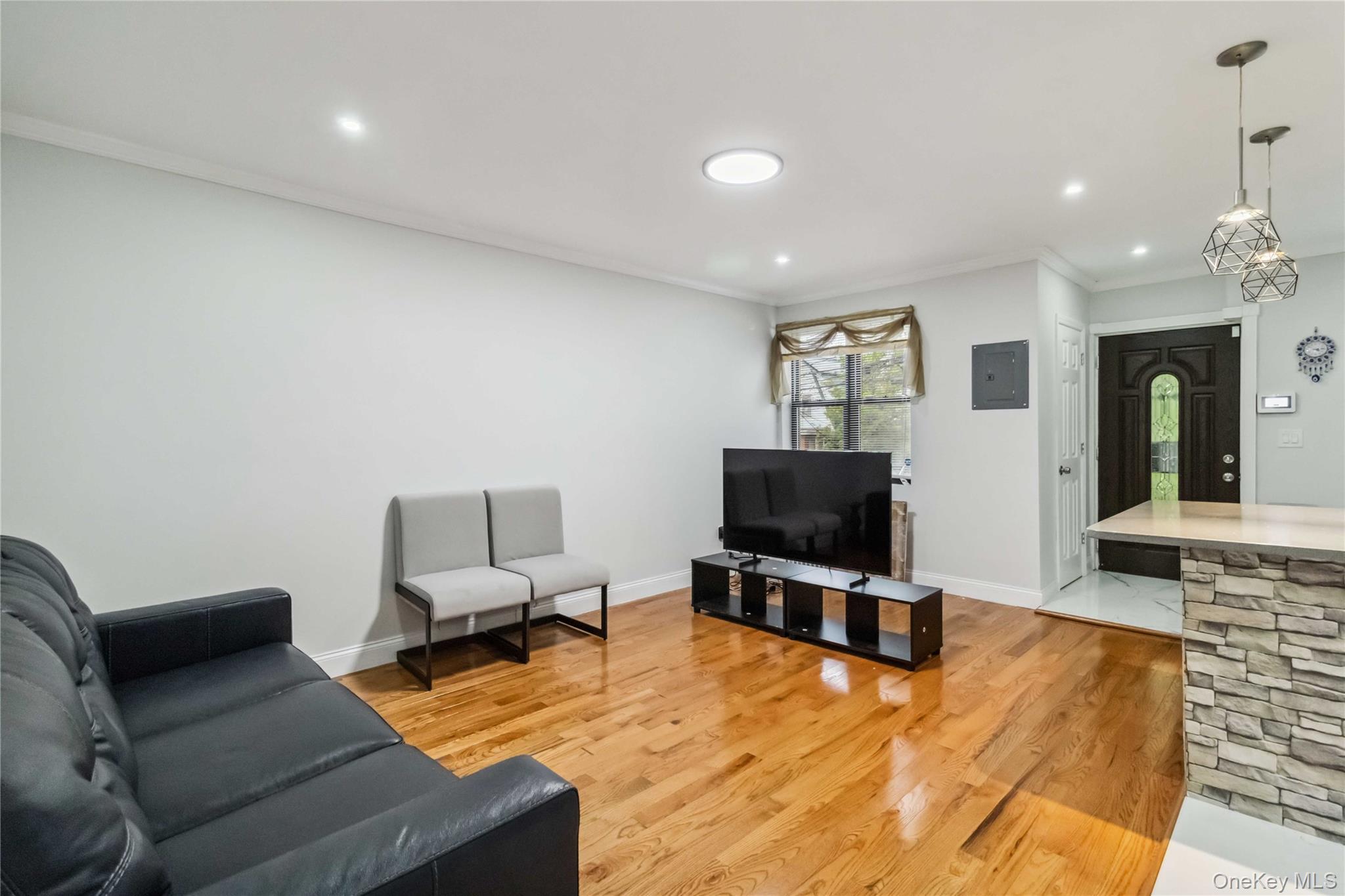 #6 photo, 987 Pierce Avenue, ブロンクス区 Bronx , NY 10462