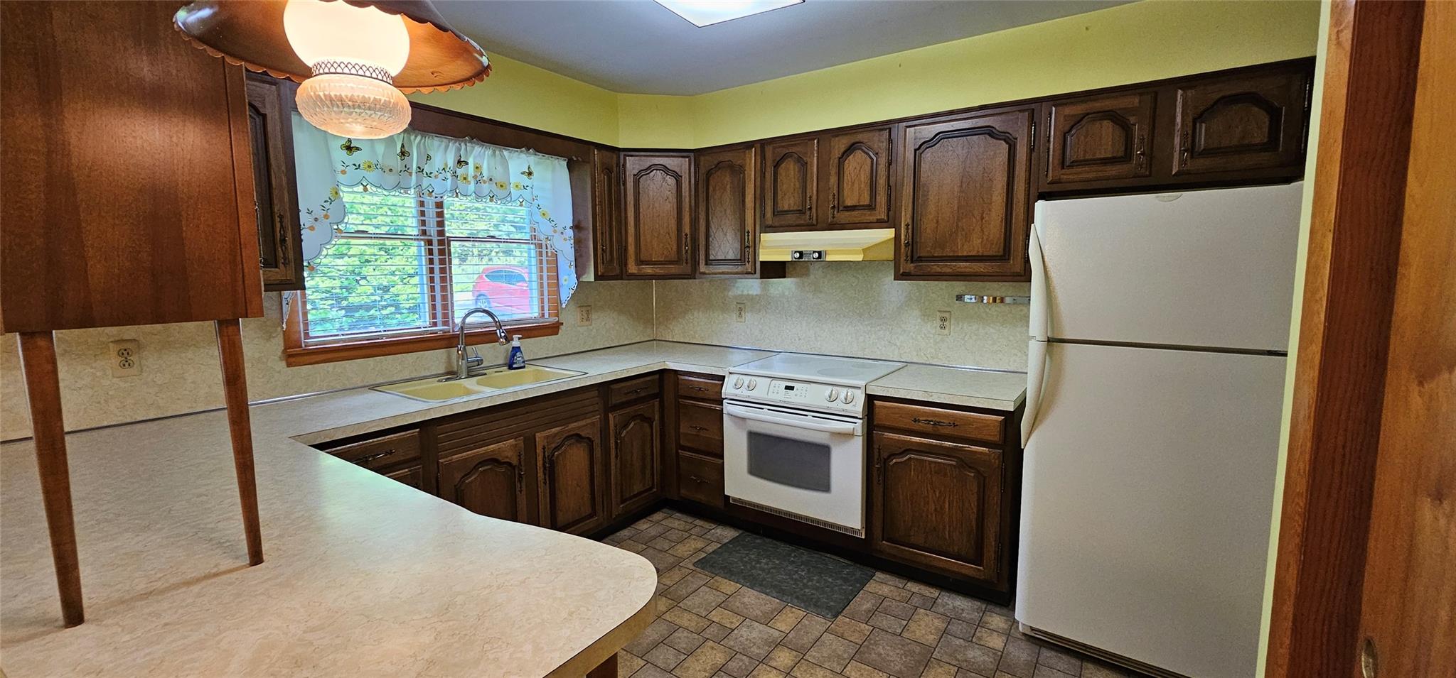 #7 photo, 24 Buff Road, Lake Huntington , NY 12726