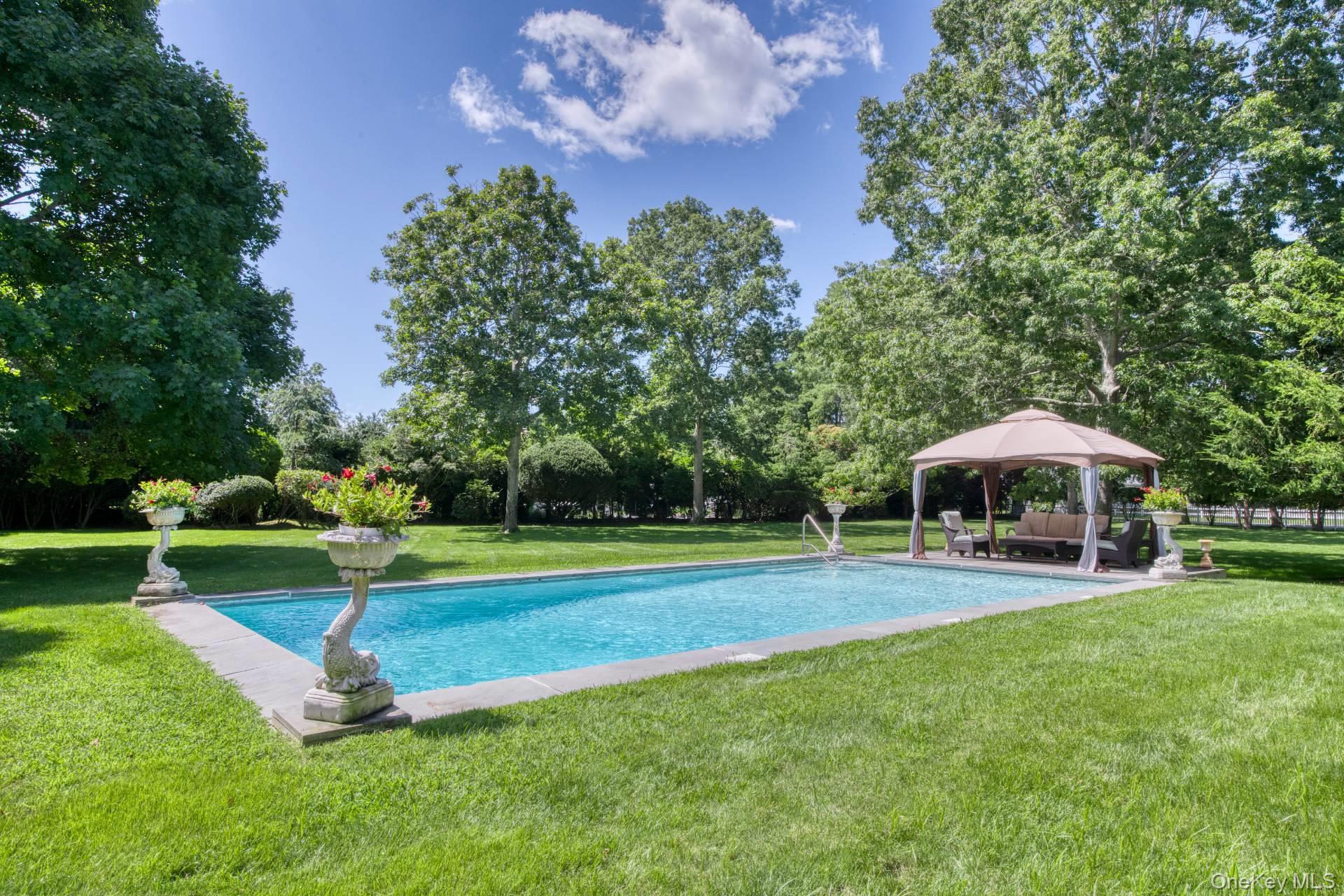 #12 photo, 73 South Road, Westhampton Beach , NY 11978