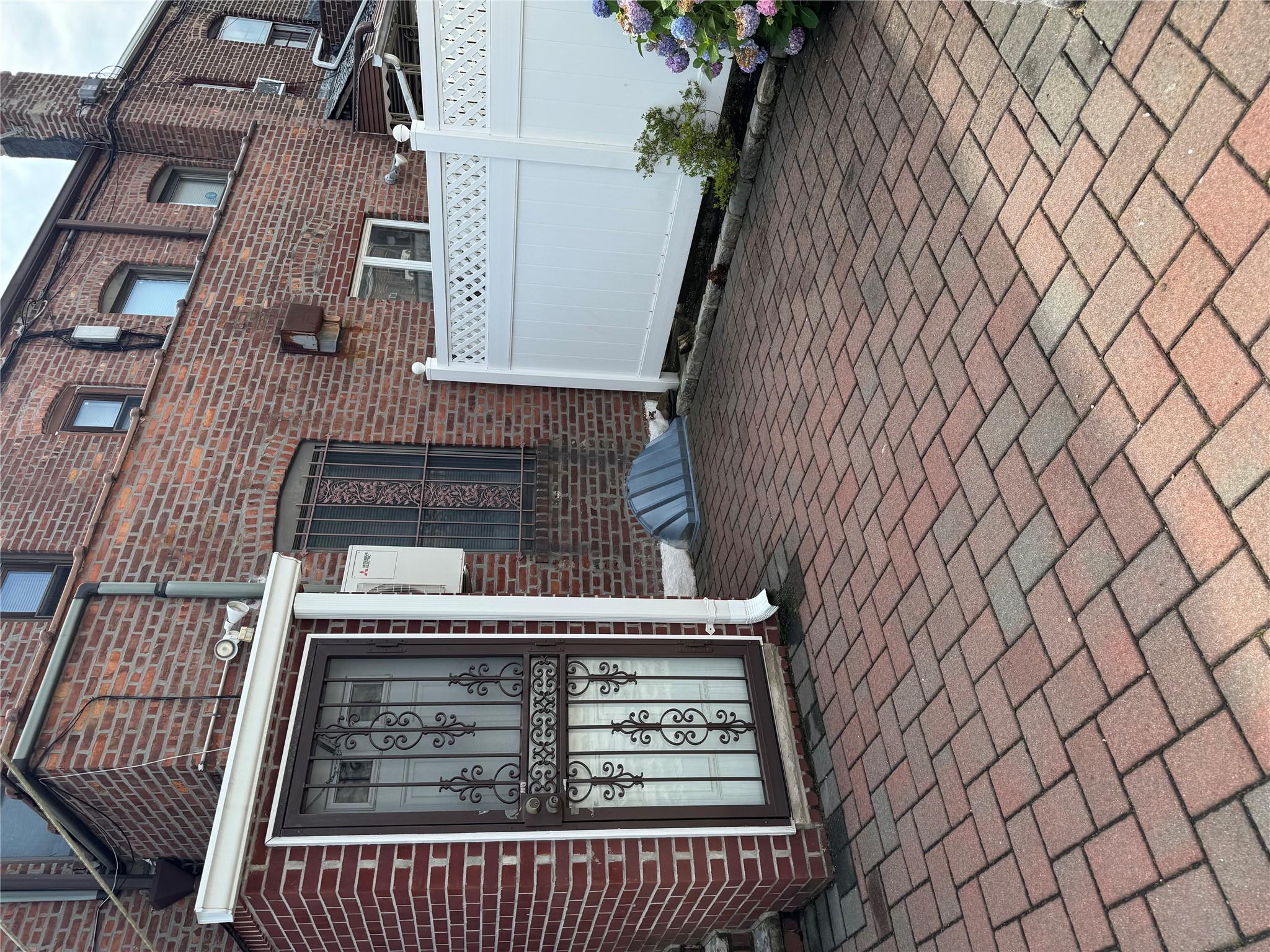 #17 photo, 6472 84th Street, クイーンズ区 Middle Village , NY 11379