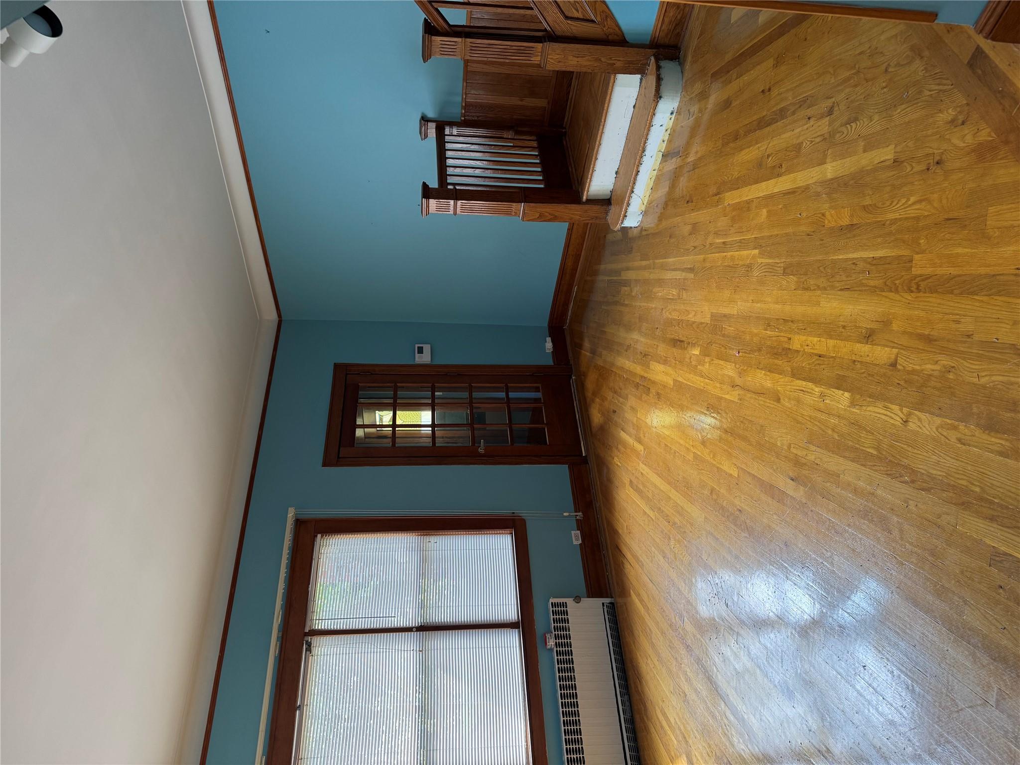 #4 photo, 6472 84th Street, クイーンズ区 Middle Village , NY 11379