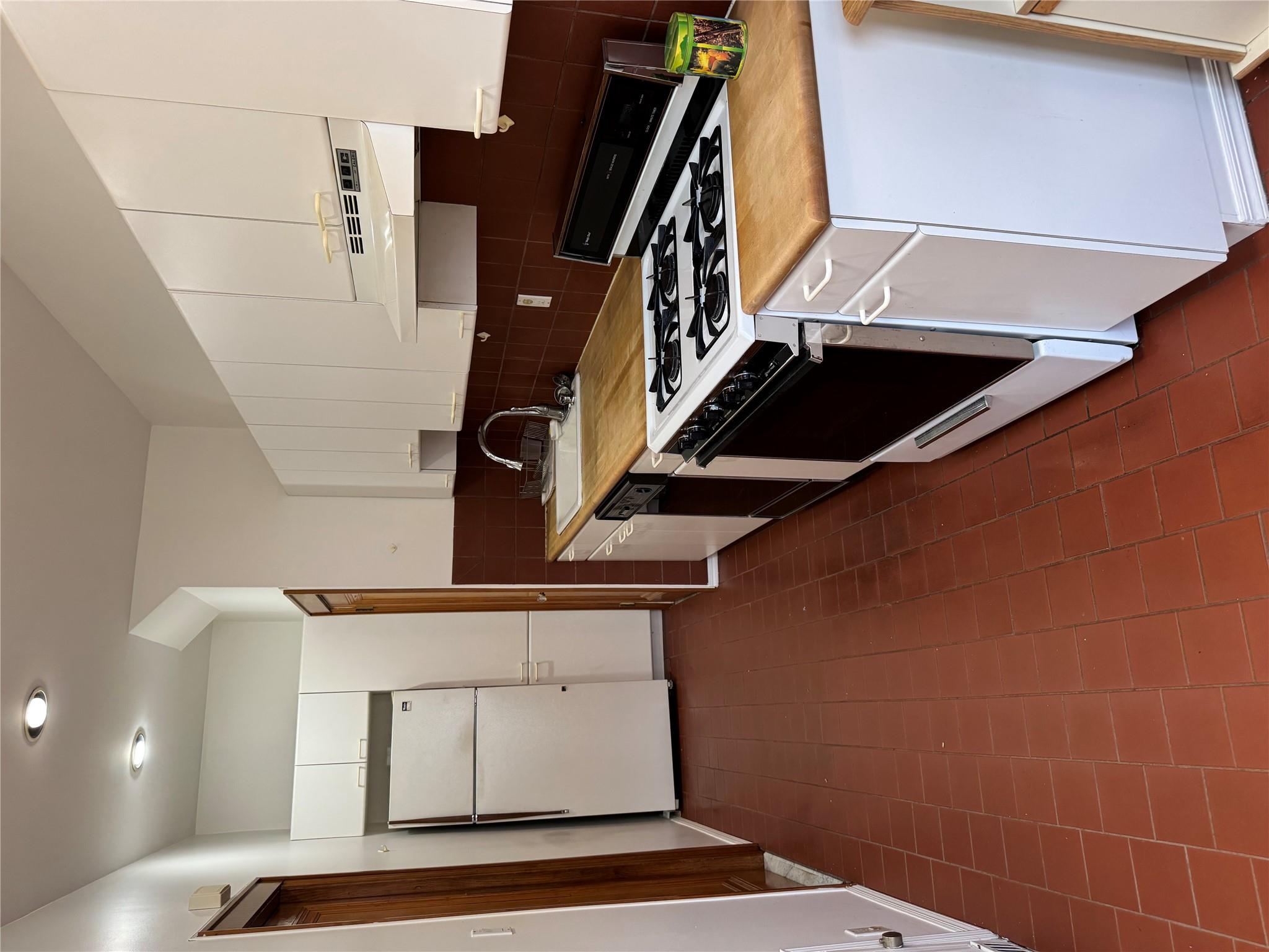 #6 photo, 6472 84th Street, クイーンズ区 Middle Village , NY 11379