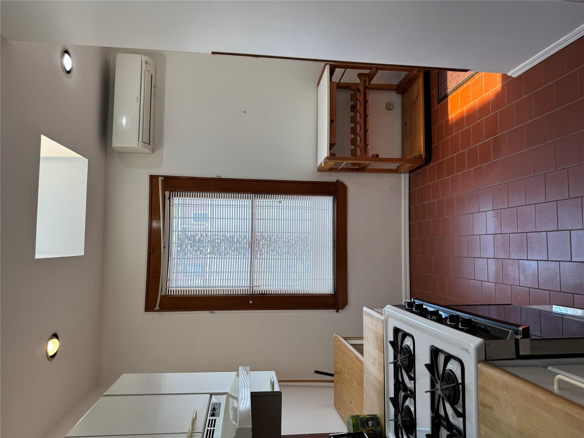 #7 photo, 6472 84th Street, クイーンズ区 Middle Village , NY 11379