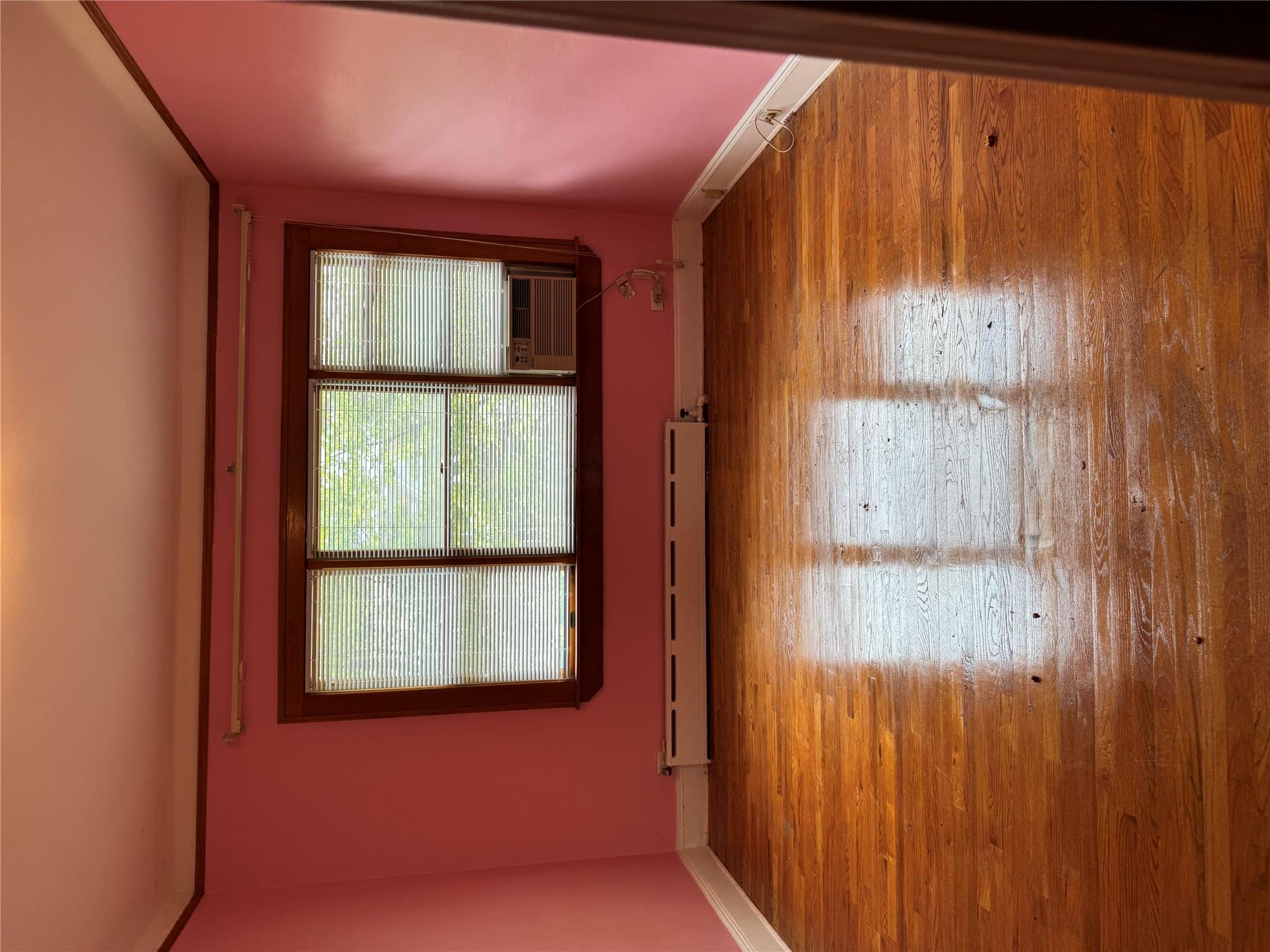 #9 photo, 6472 84th Street, クイーンズ区 Middle Village , NY 11379